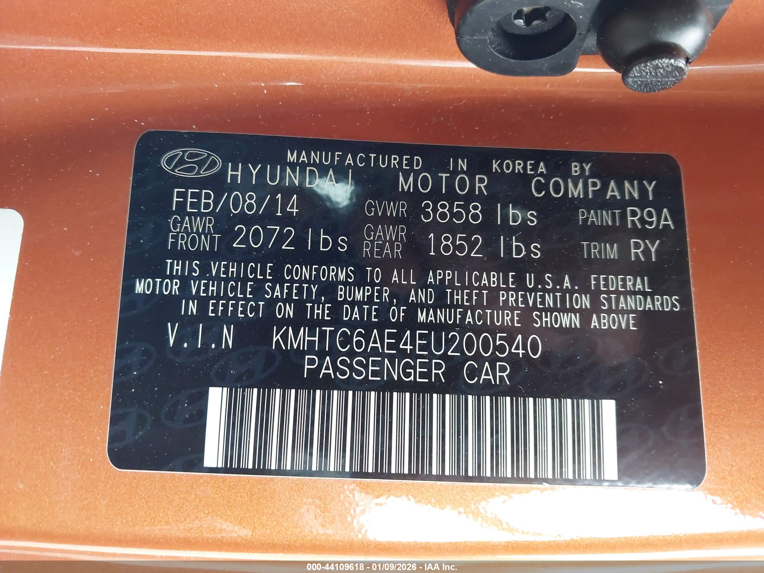 HYUNDAI VELOSTER image 9
