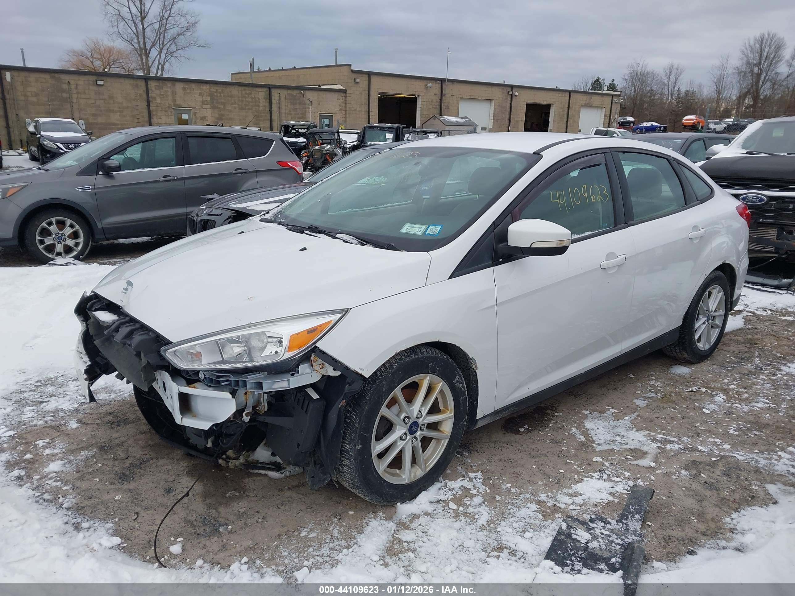 FORD FOCUS image 2