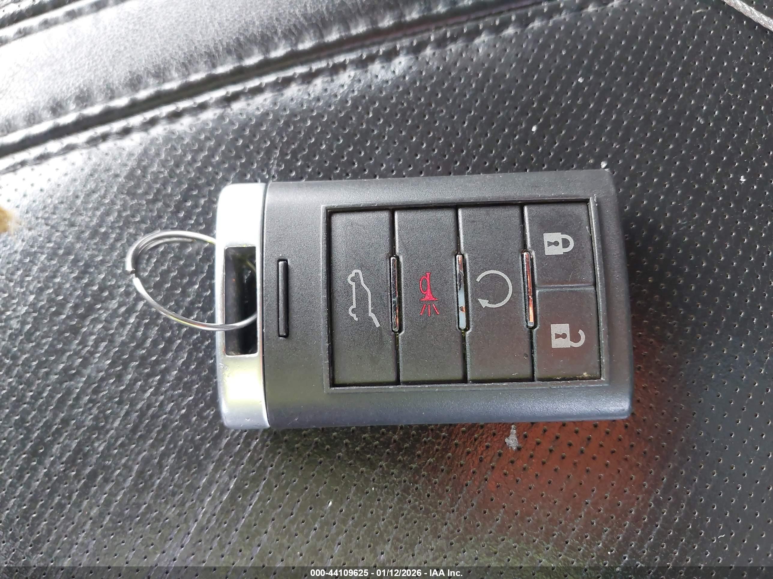 CADILLAC SRX image 11