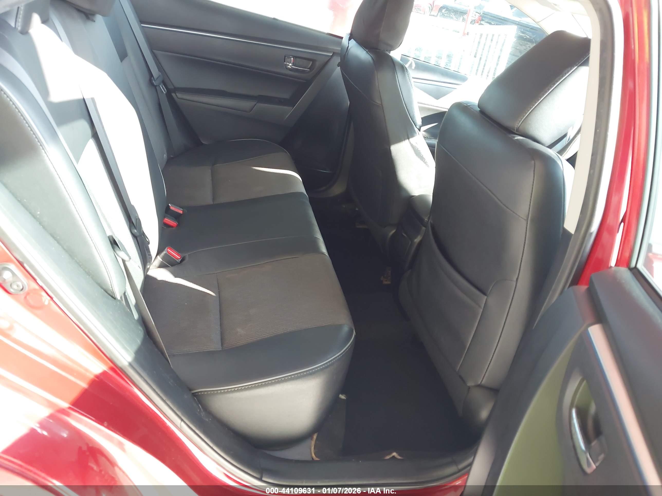 TOYOTA COROLLA image 8