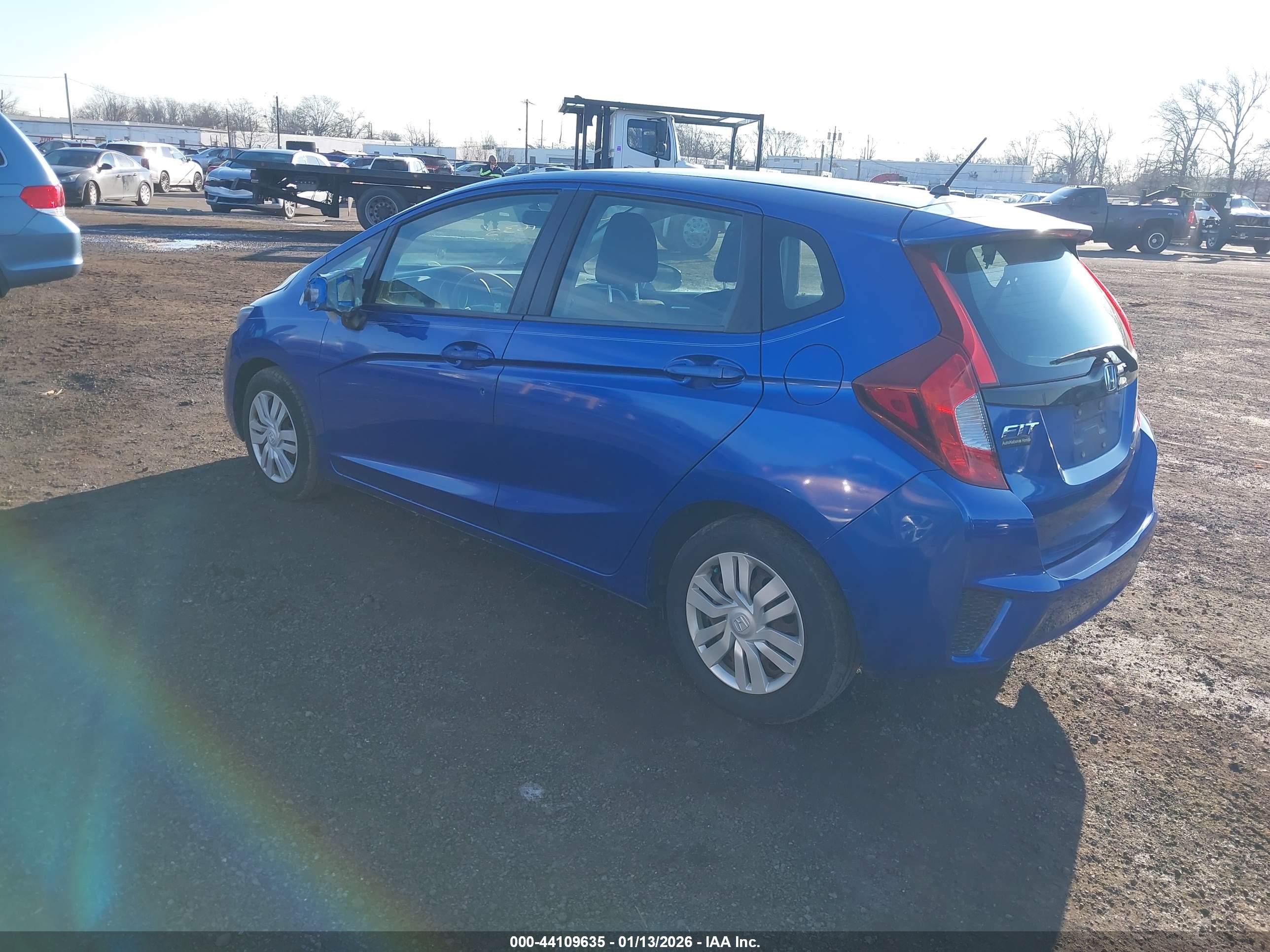 HONDA FIT image 3