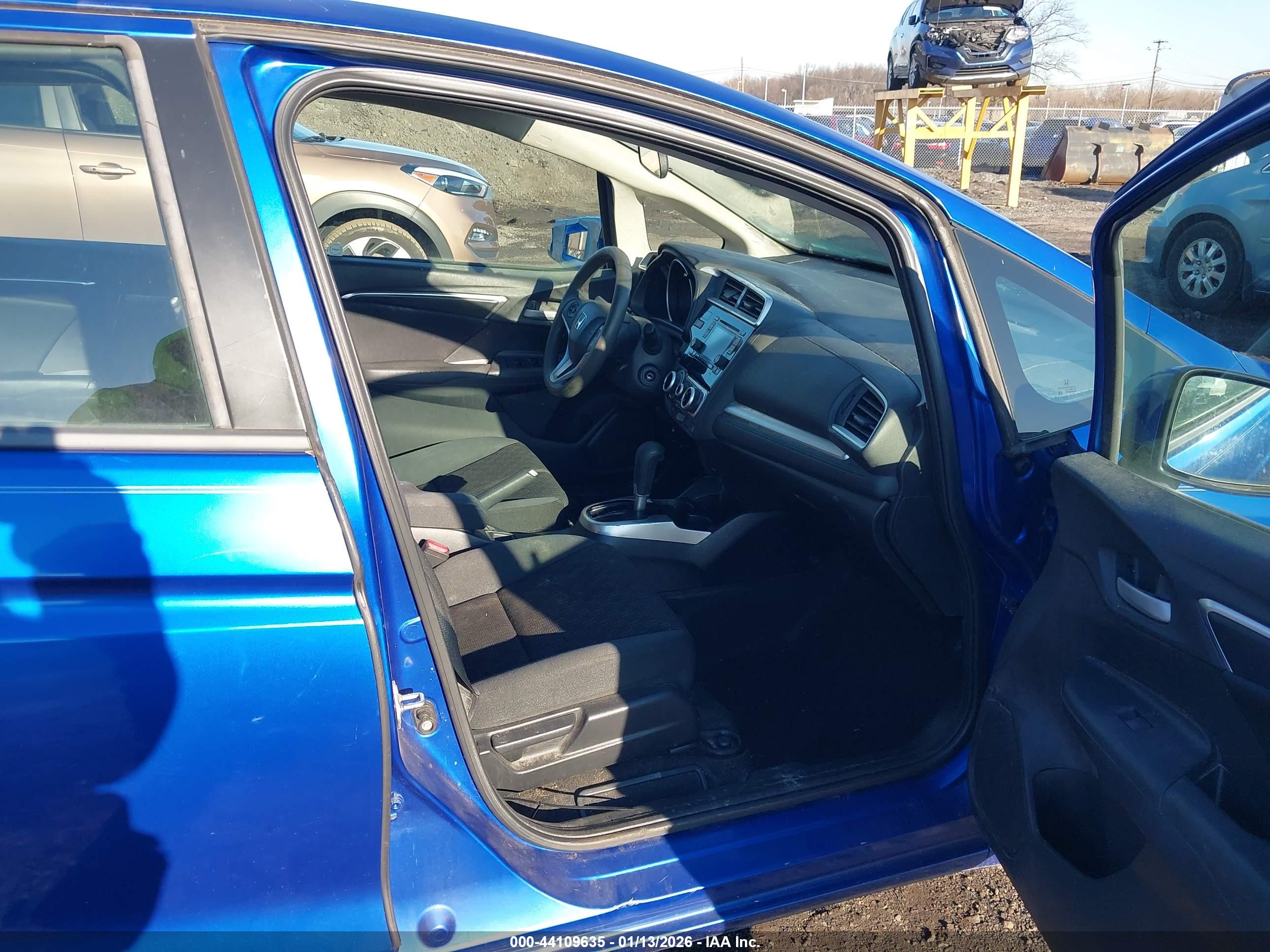 HONDA FIT image 5