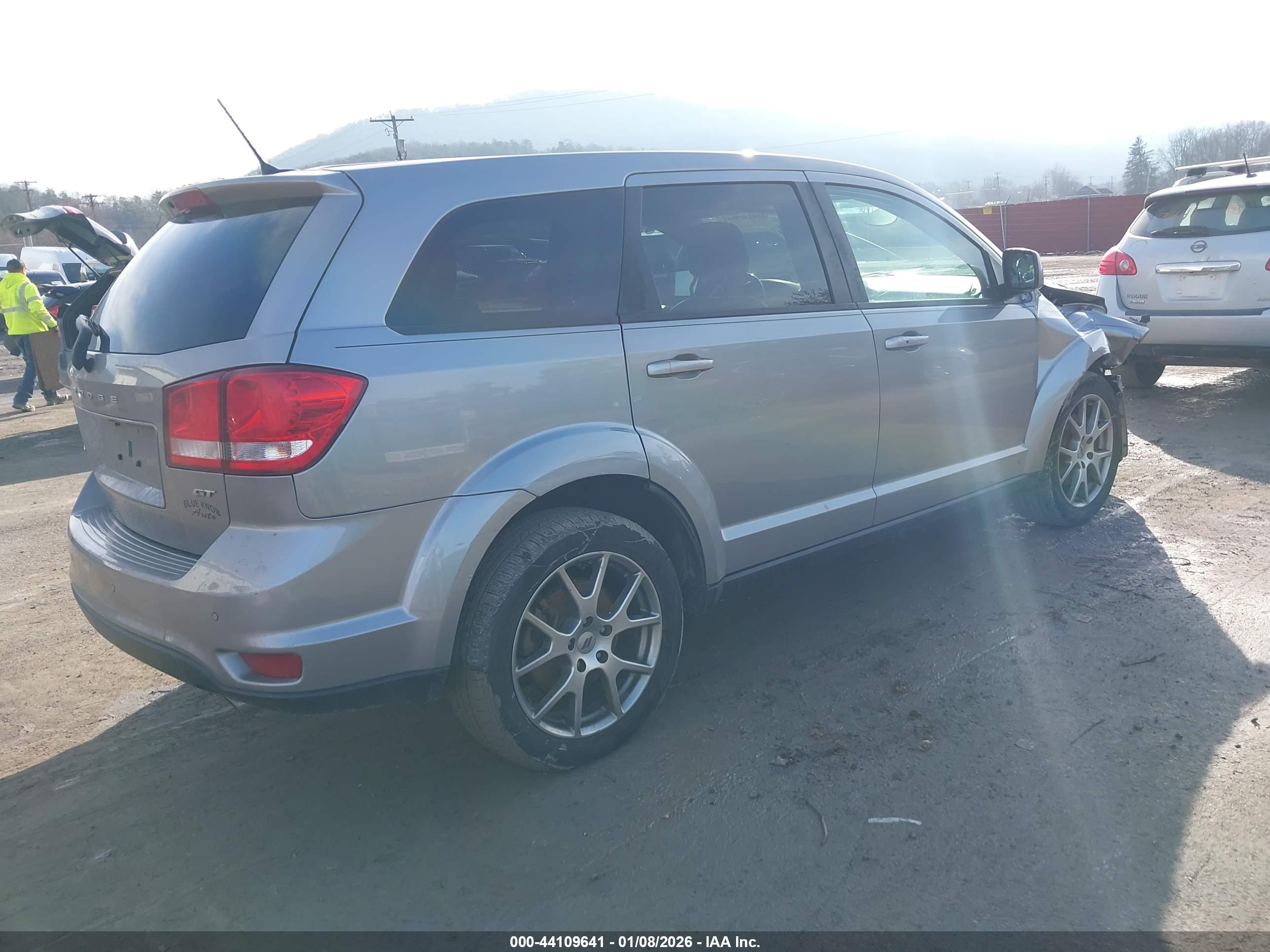 DODGE JOURNEY image 4