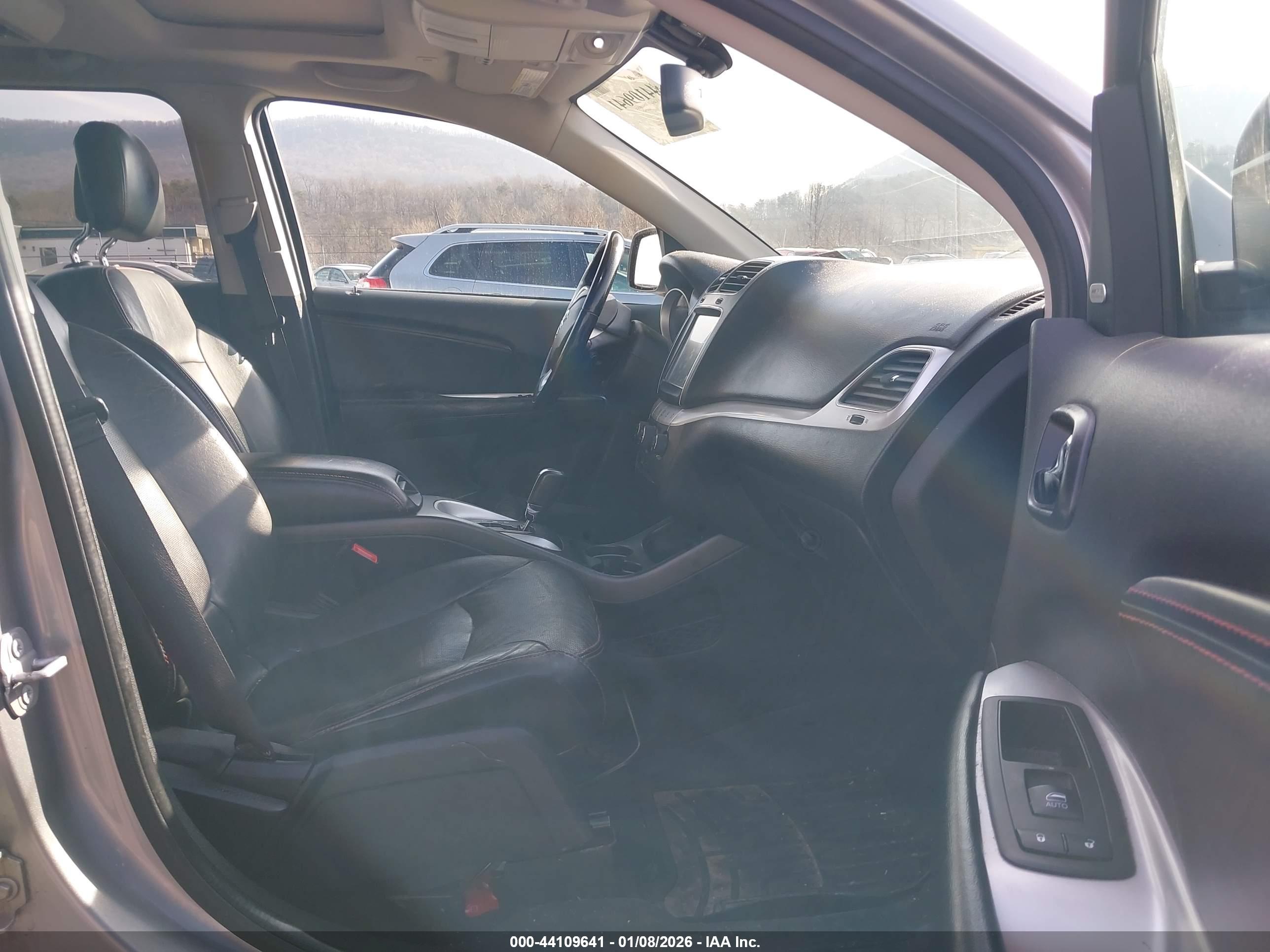 DODGE JOURNEY image 5