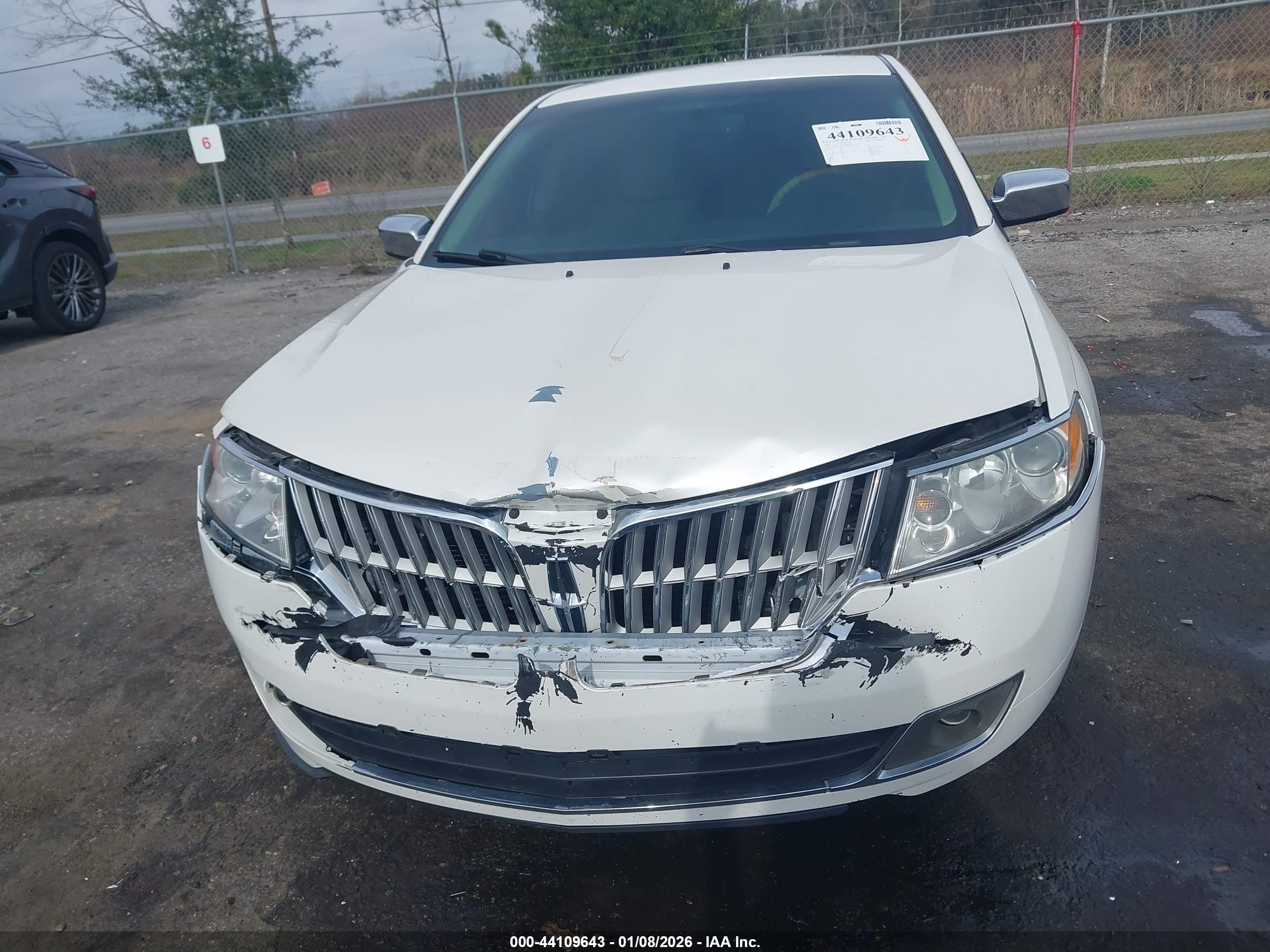 LINCOLN MKZ image 6