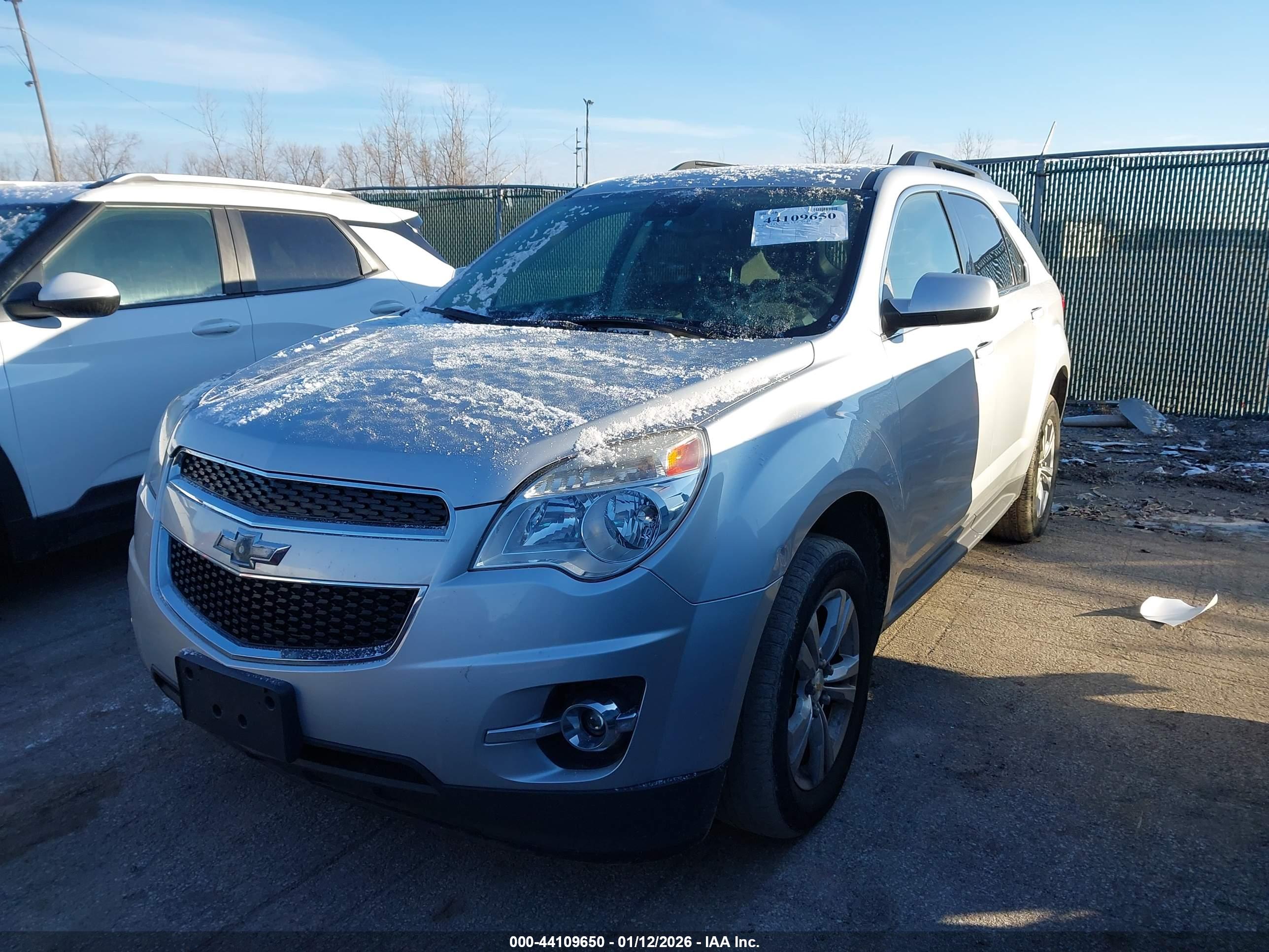 CHEVROLET EQUINOX image 2