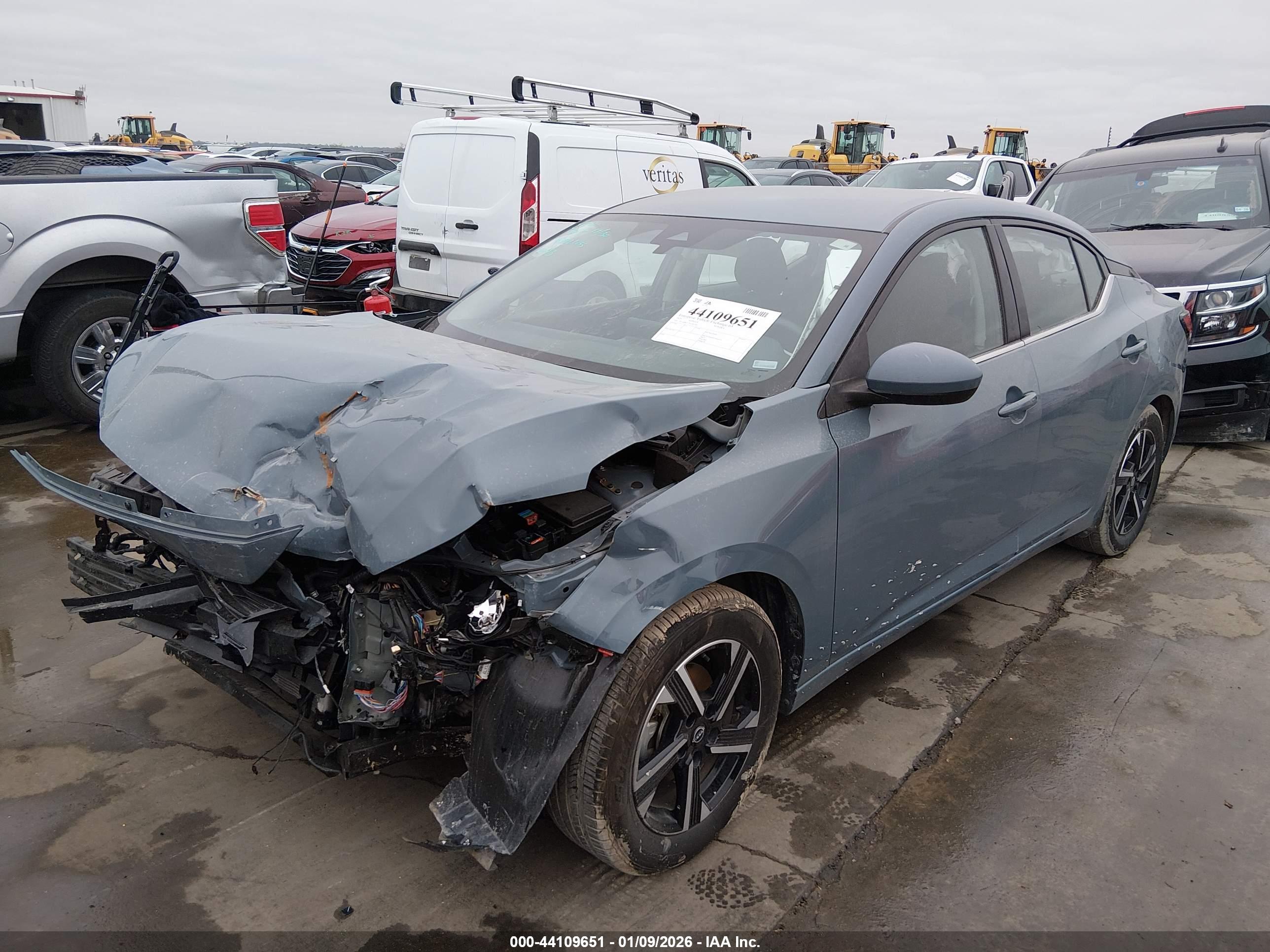 NISSAN SENTRA image 2