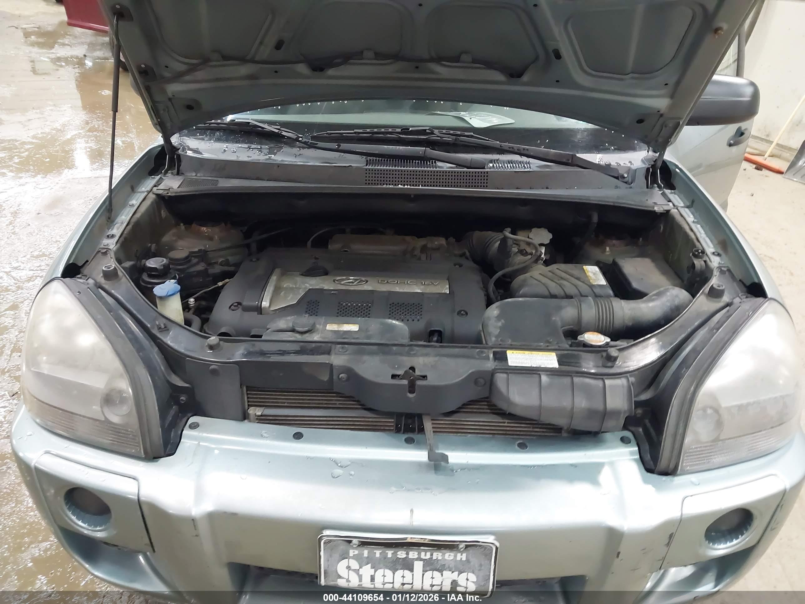 HYUNDAI TUCSON image 10