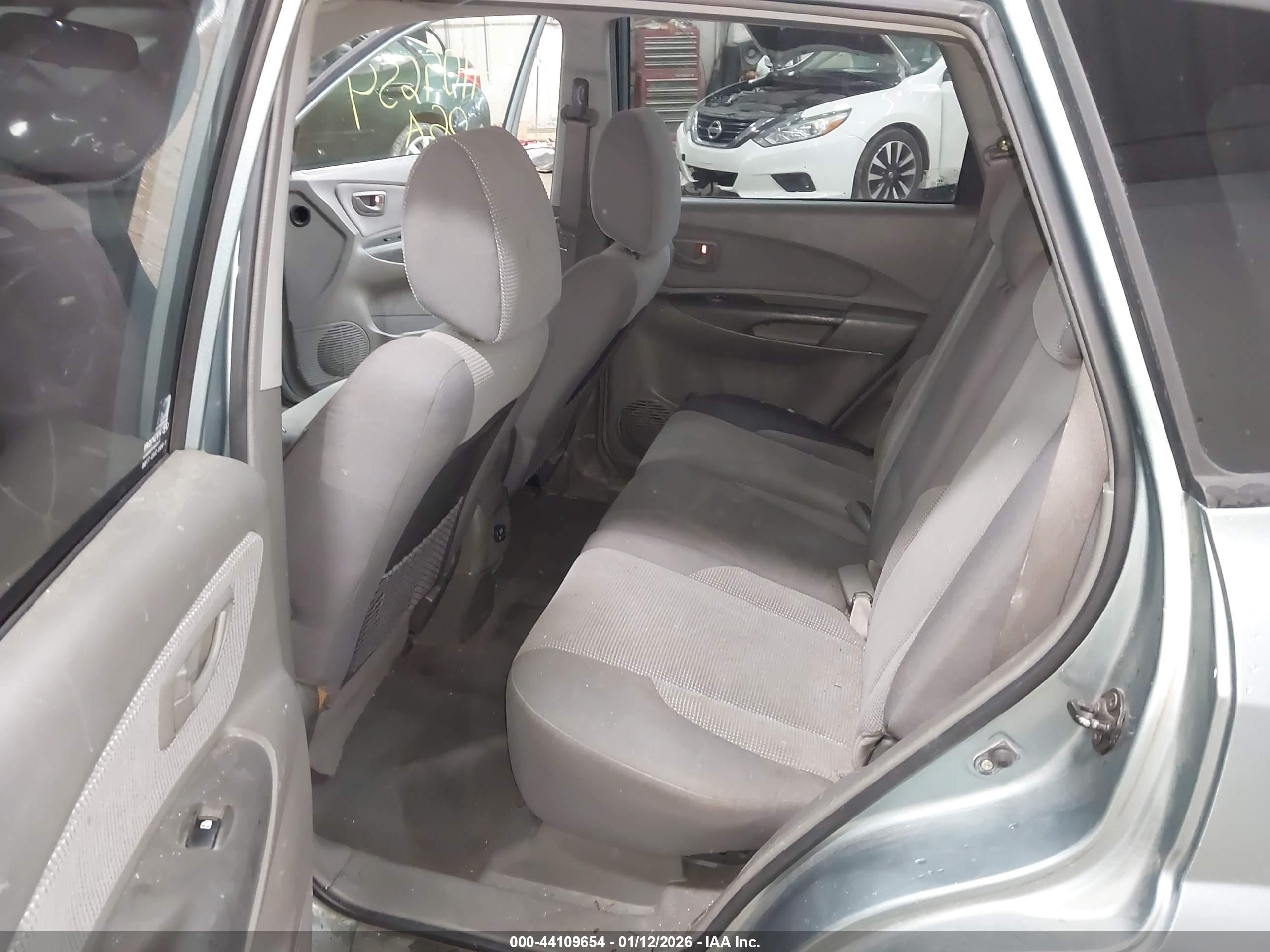 HYUNDAI TUCSON image 8
