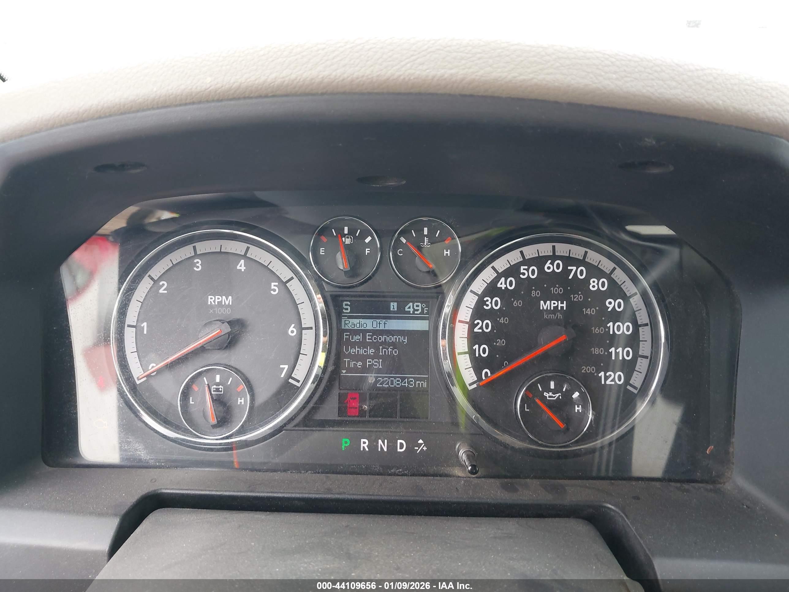 DODGE RAM image 7