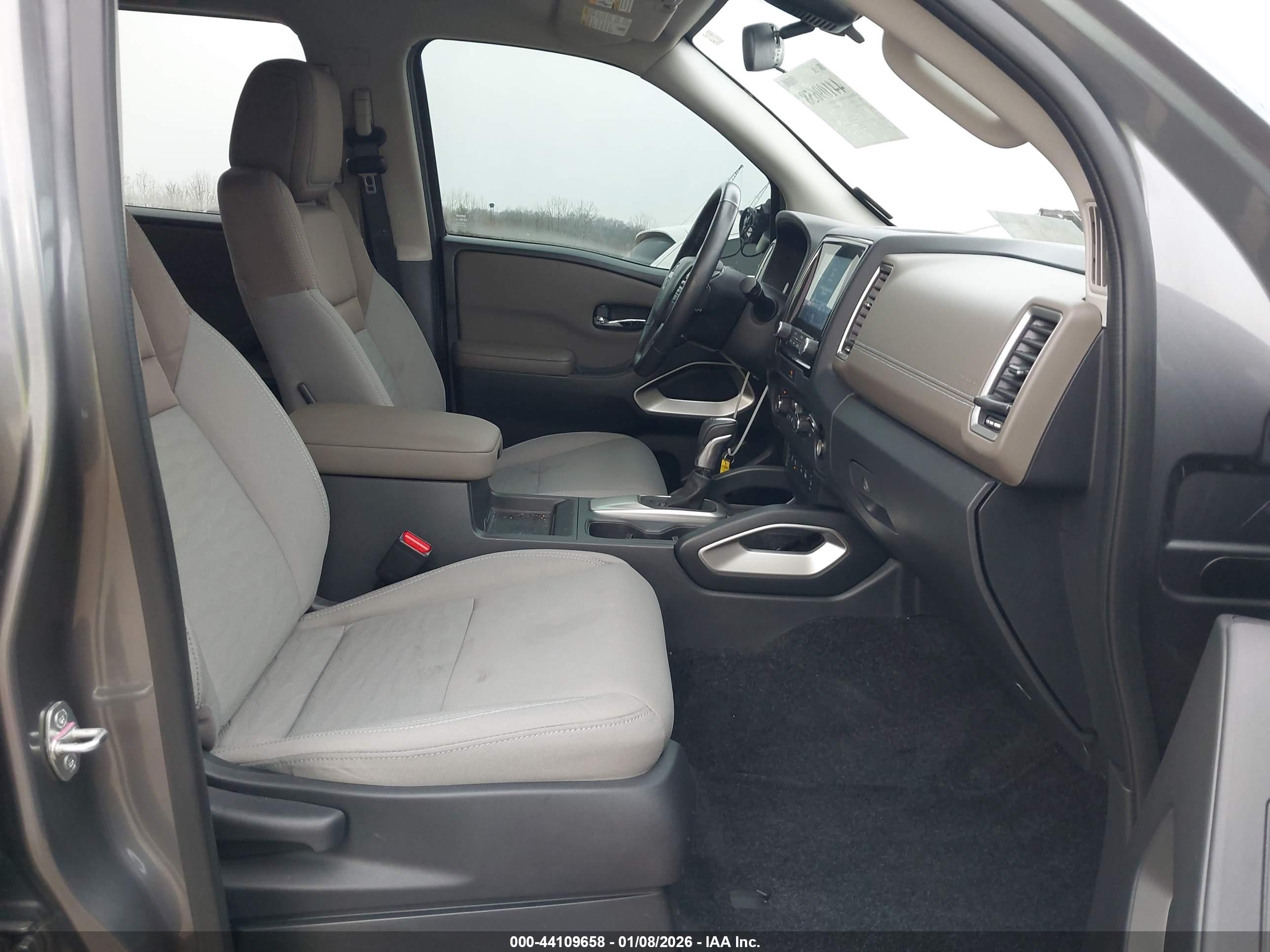 NISSAN FRONTIER image 5