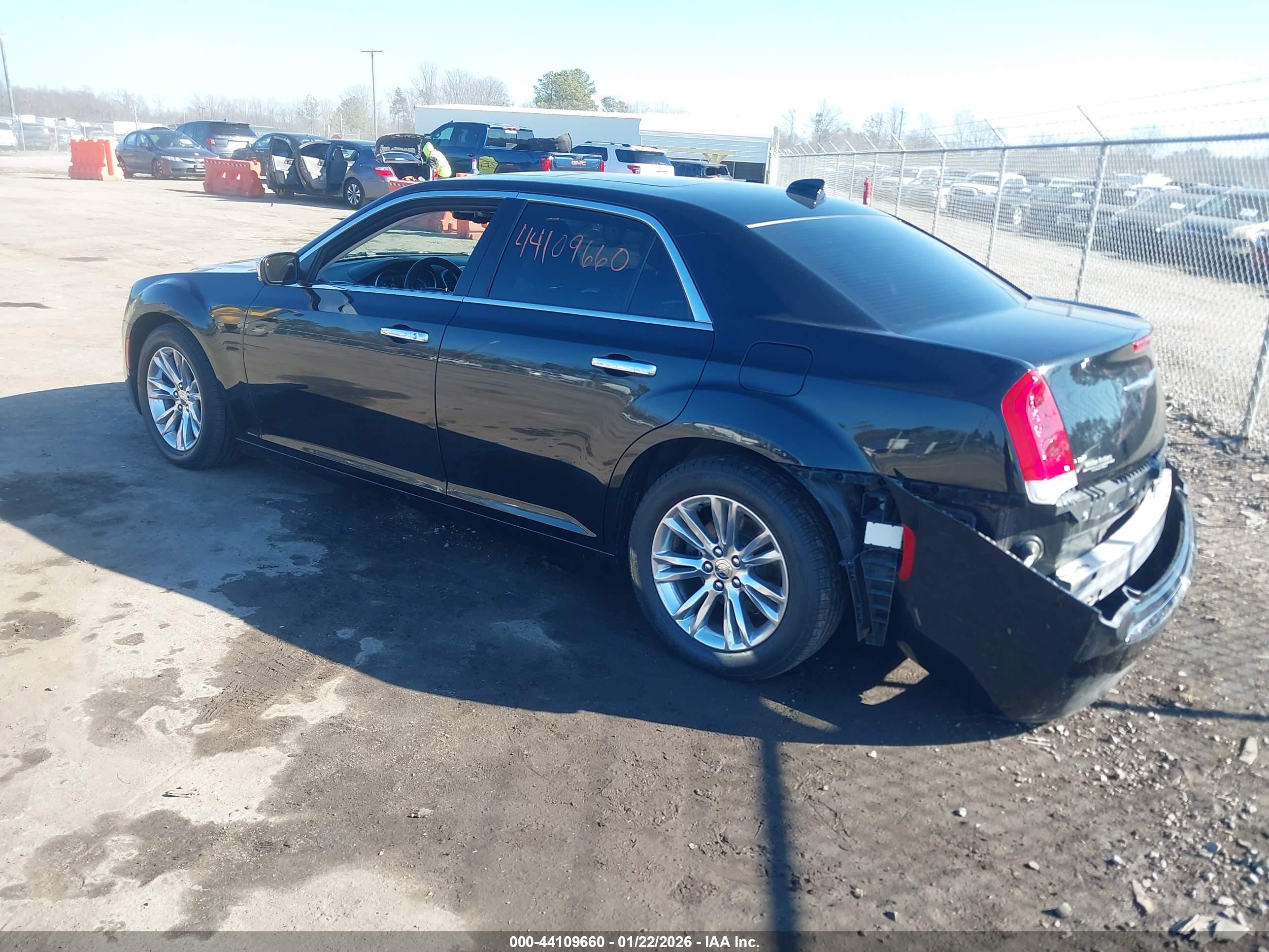 CHRYSLER 300C image 3