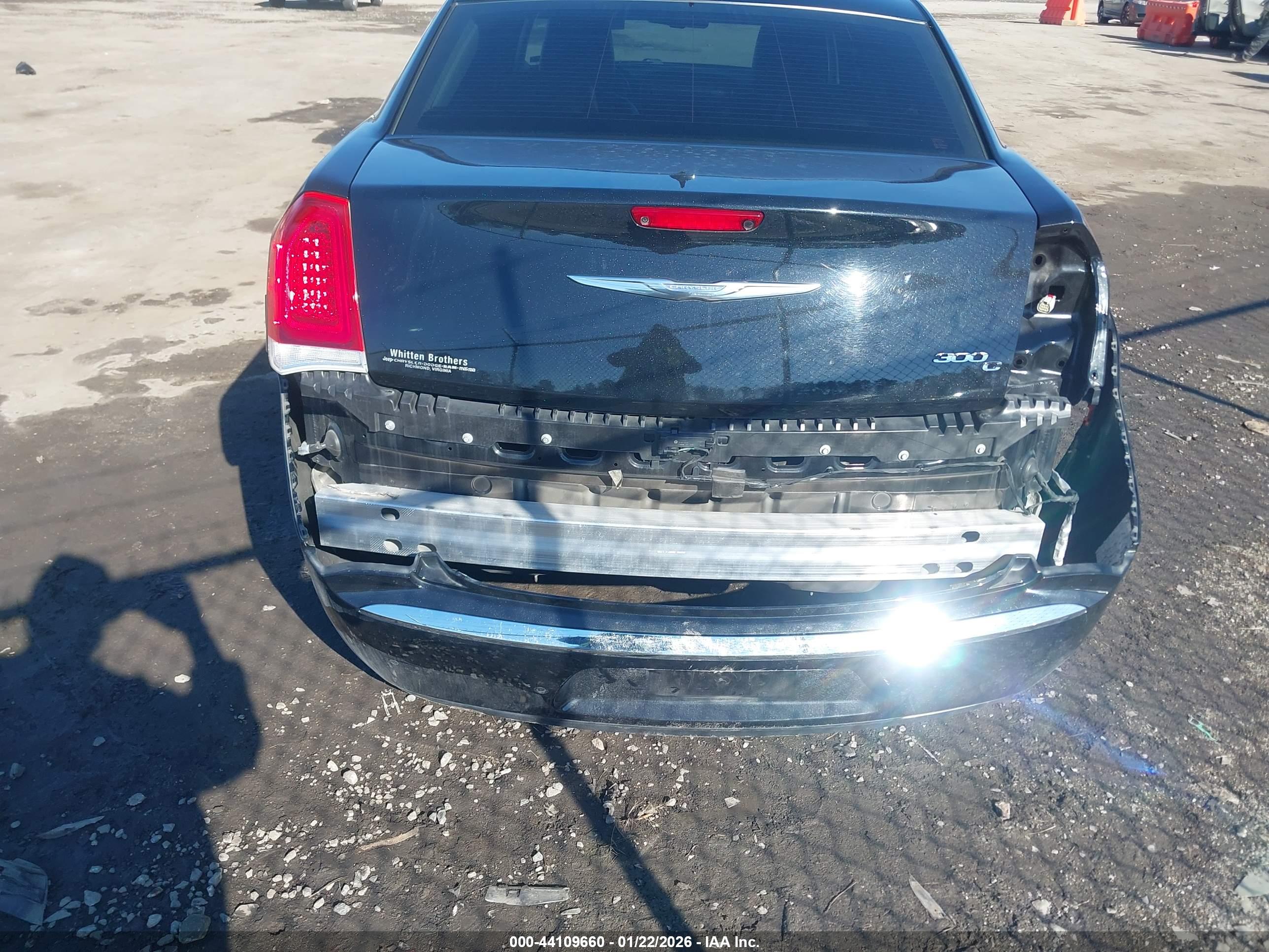 CHRYSLER 300C image 6