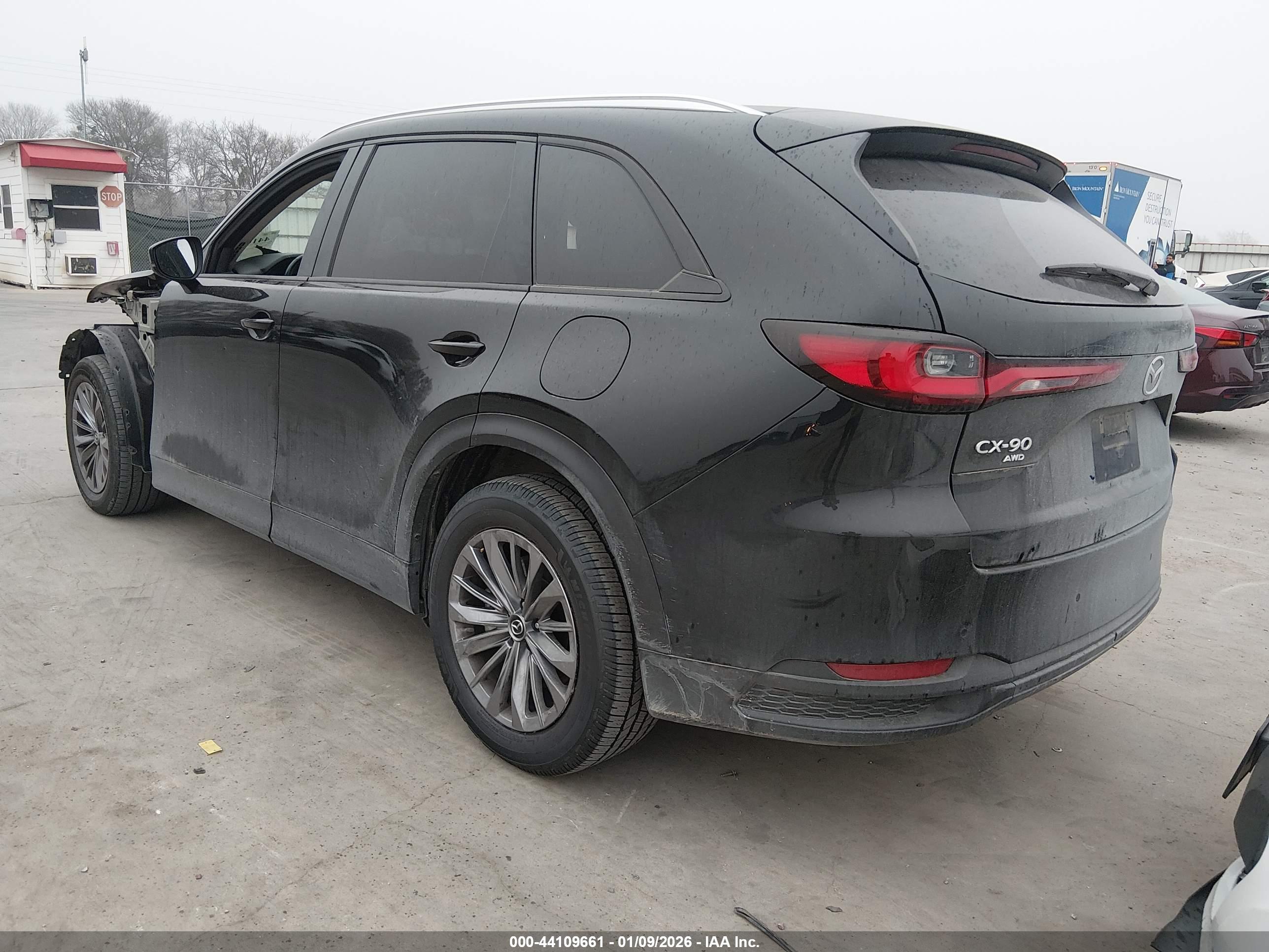 MAZDA CX-90 image 3