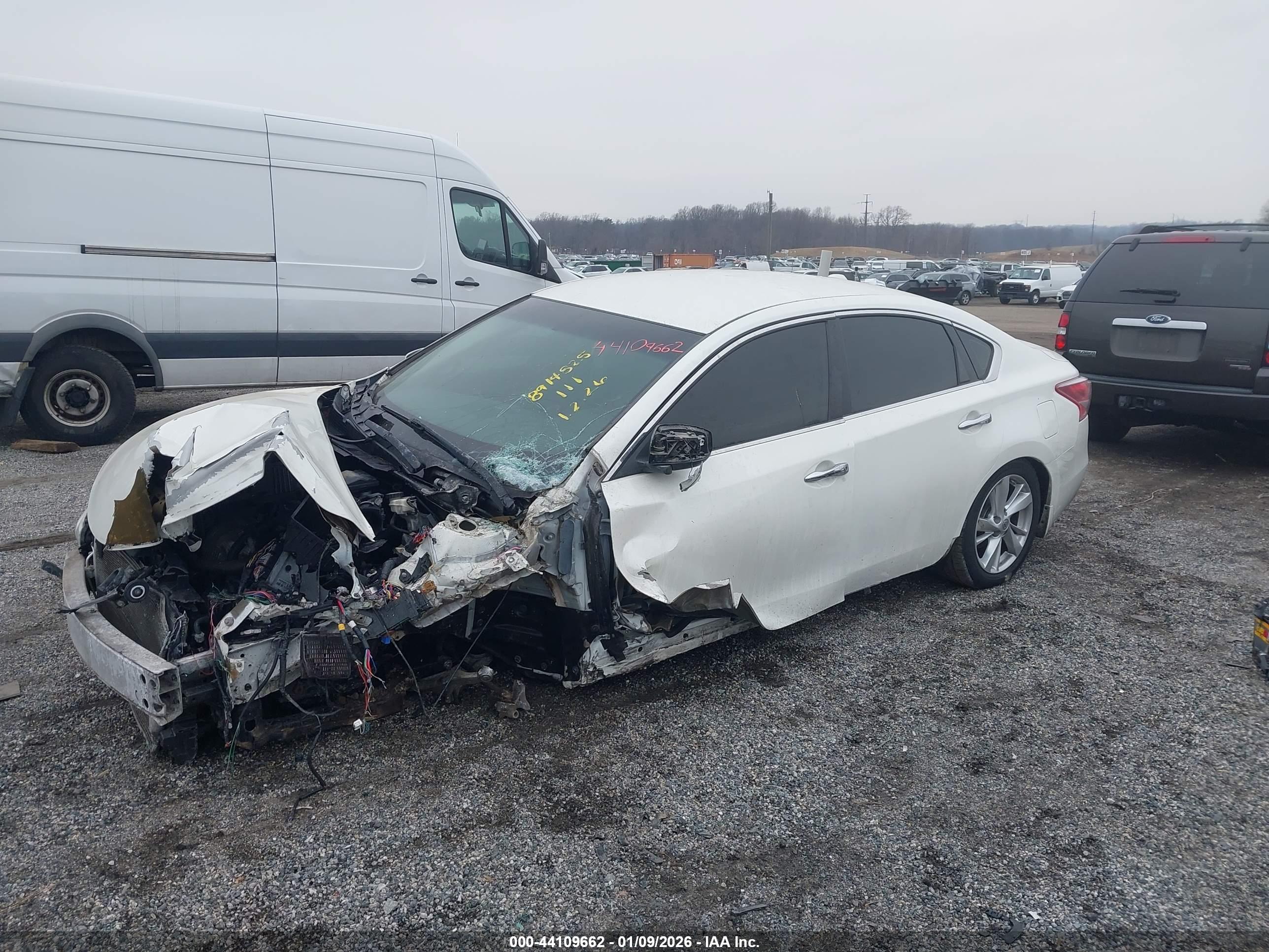 NISSAN ALTIMA image 2