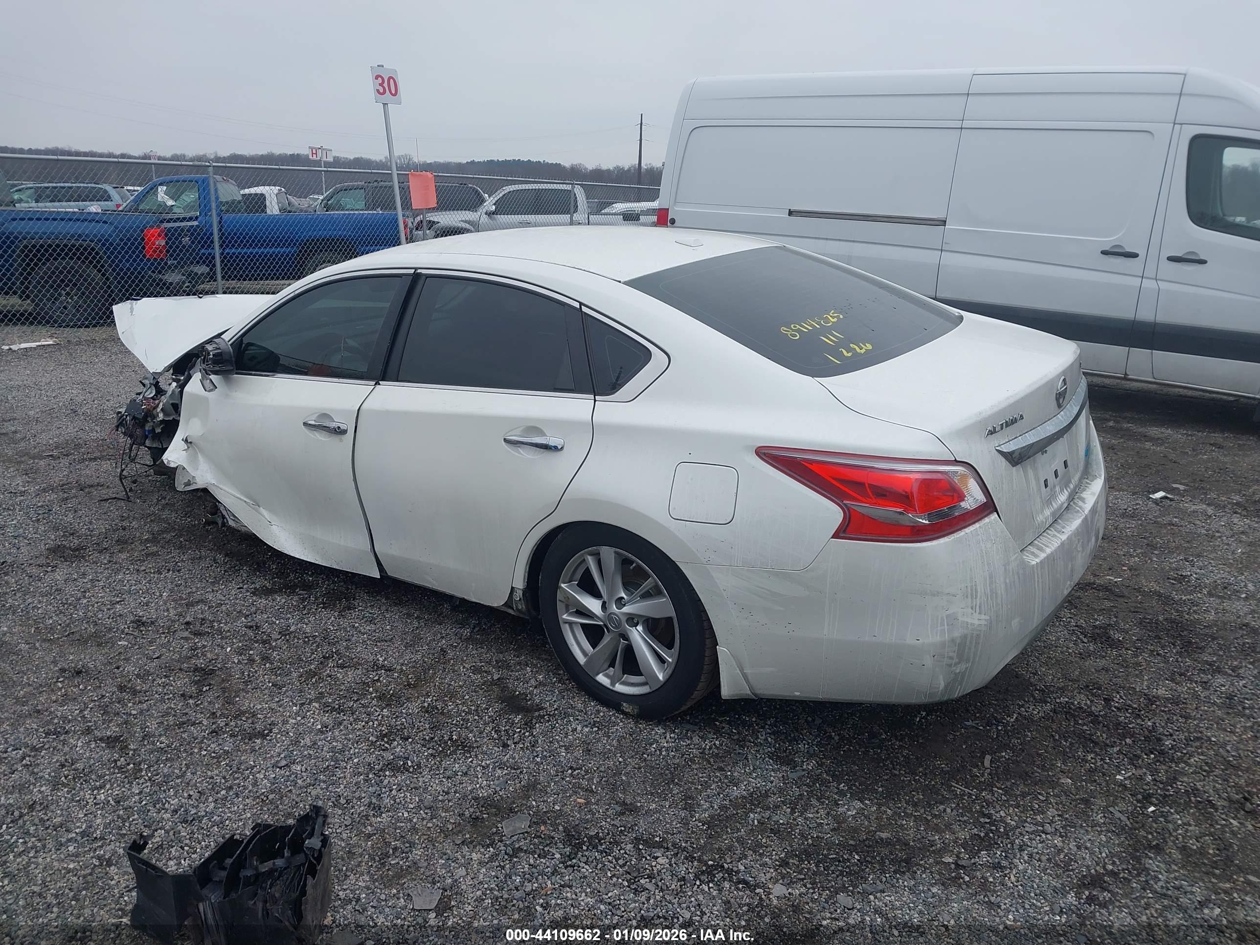 NISSAN ALTIMA image 3