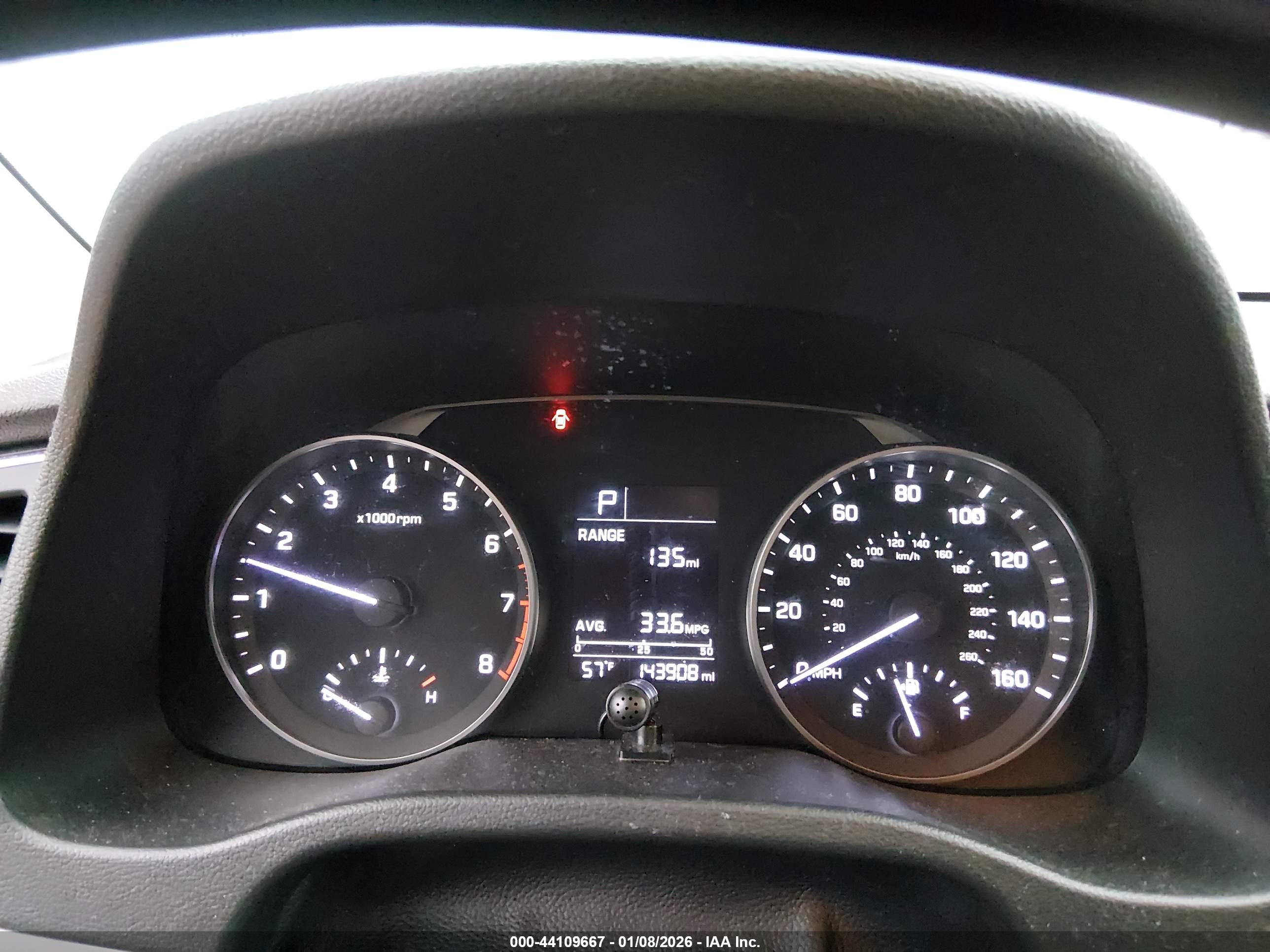 HYUNDAI ELANTRA image 7