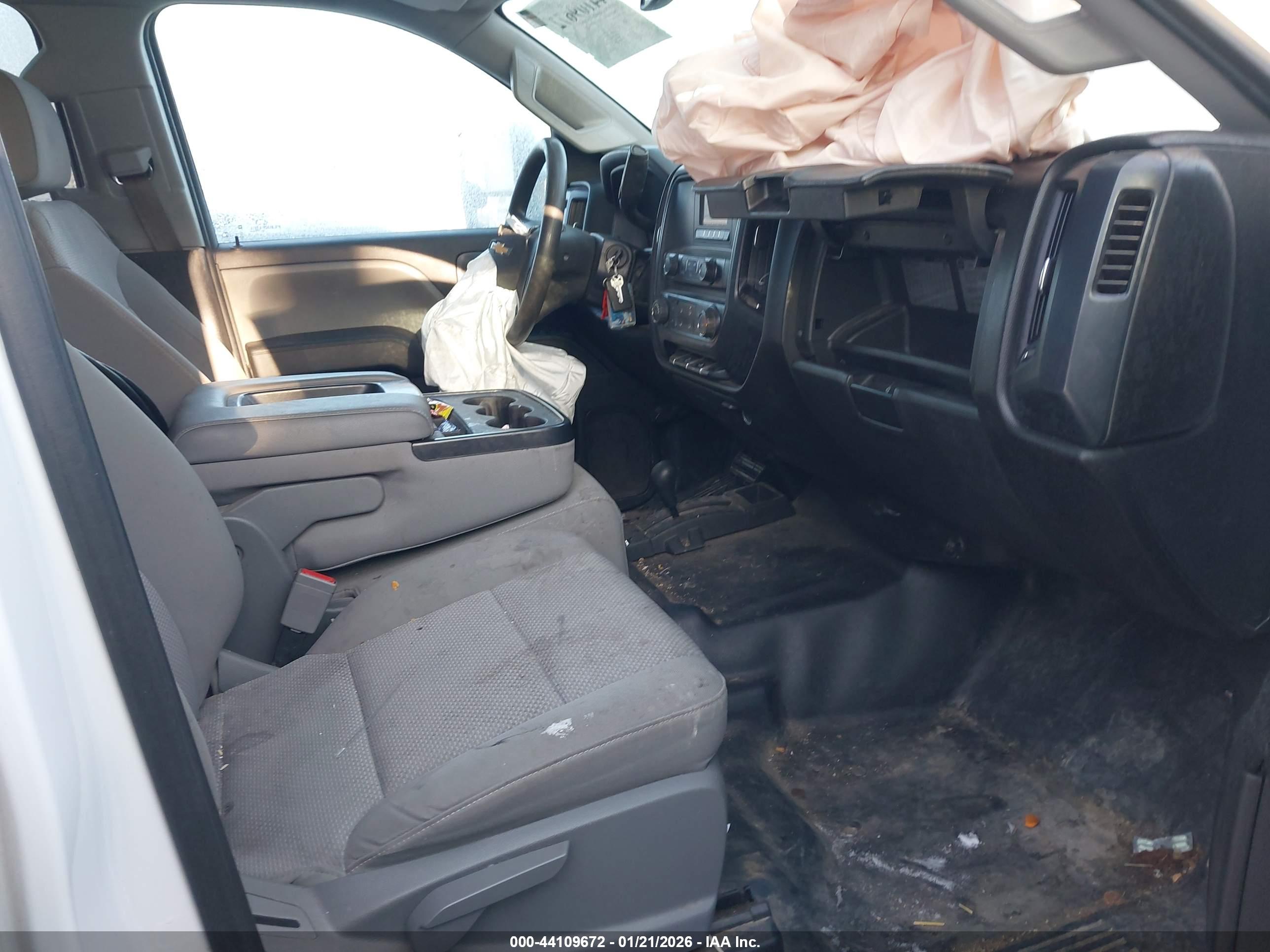 CHEVROLET SILVERADO image 5