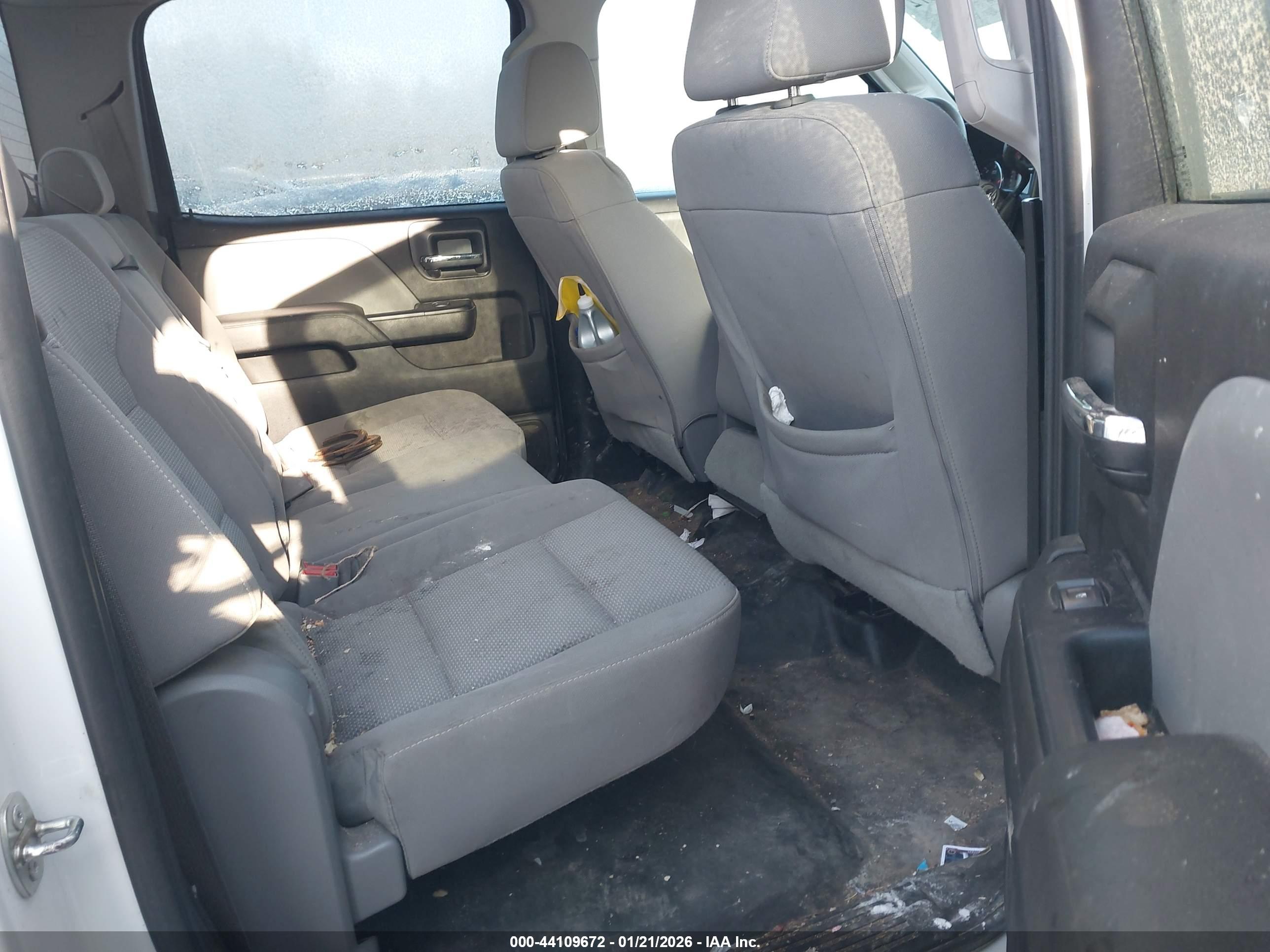 CHEVROLET SILVERADO image 8