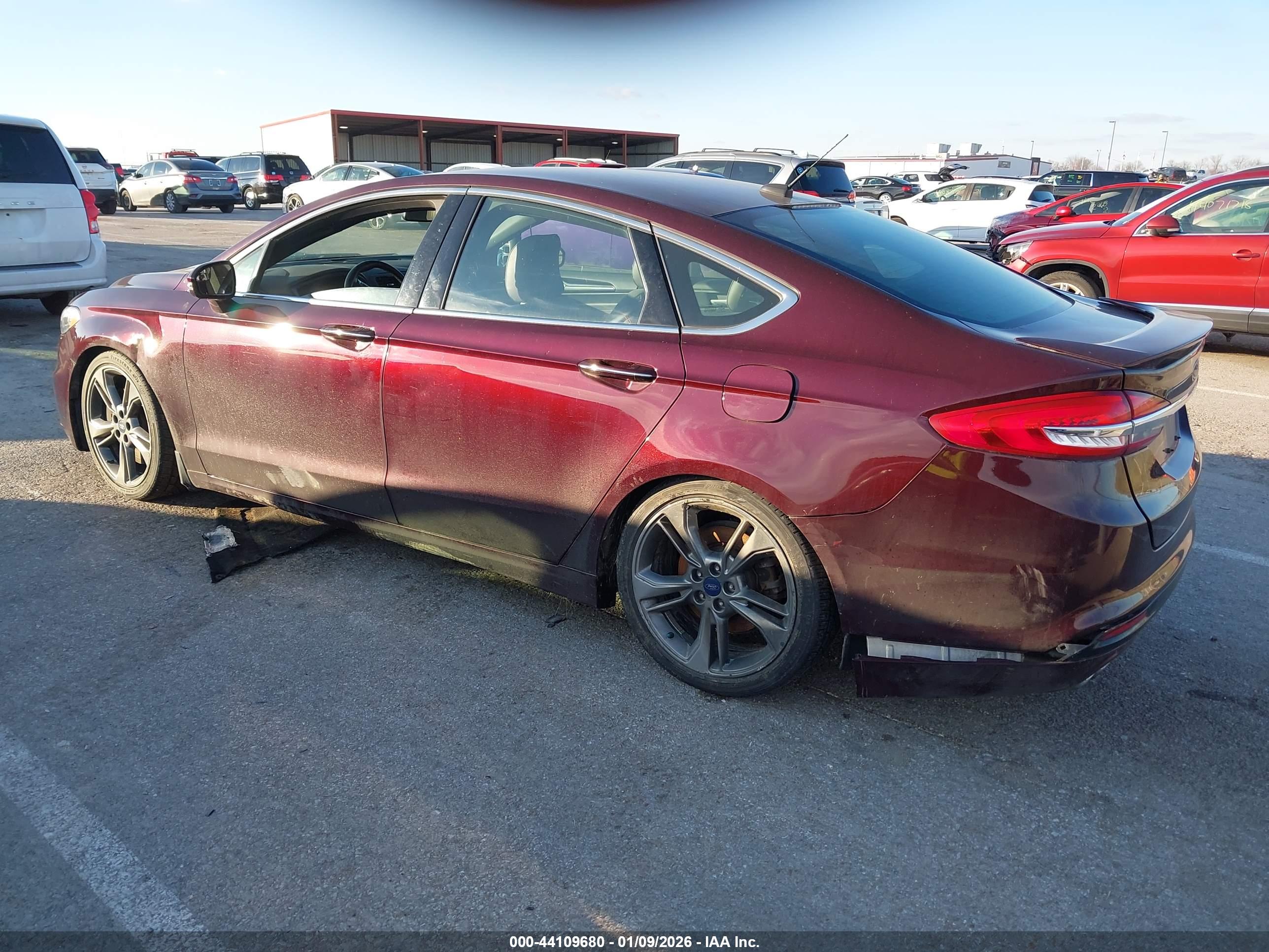 FORD FUSION image 3