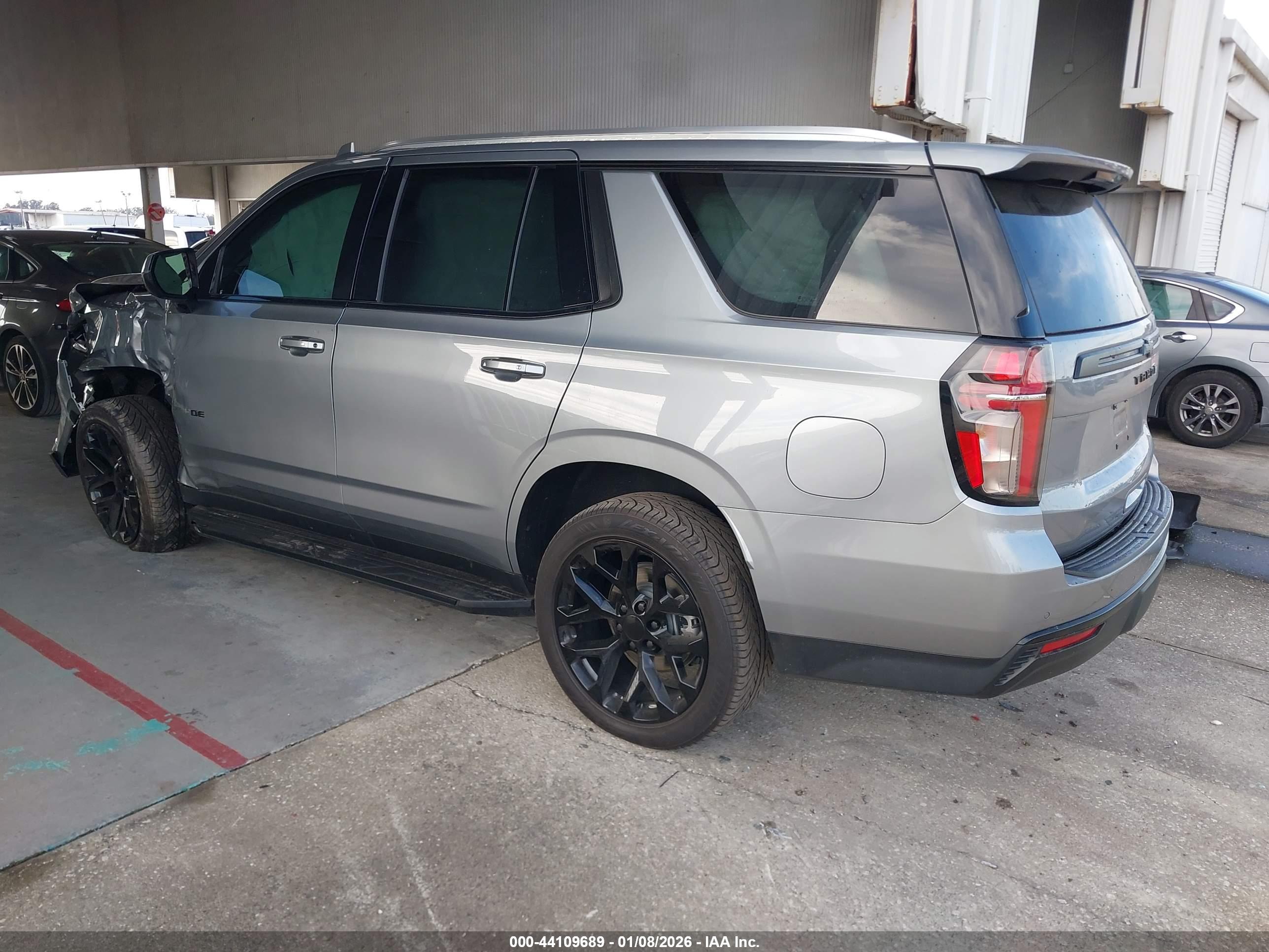 CHEVROLET TAHOE image 3
