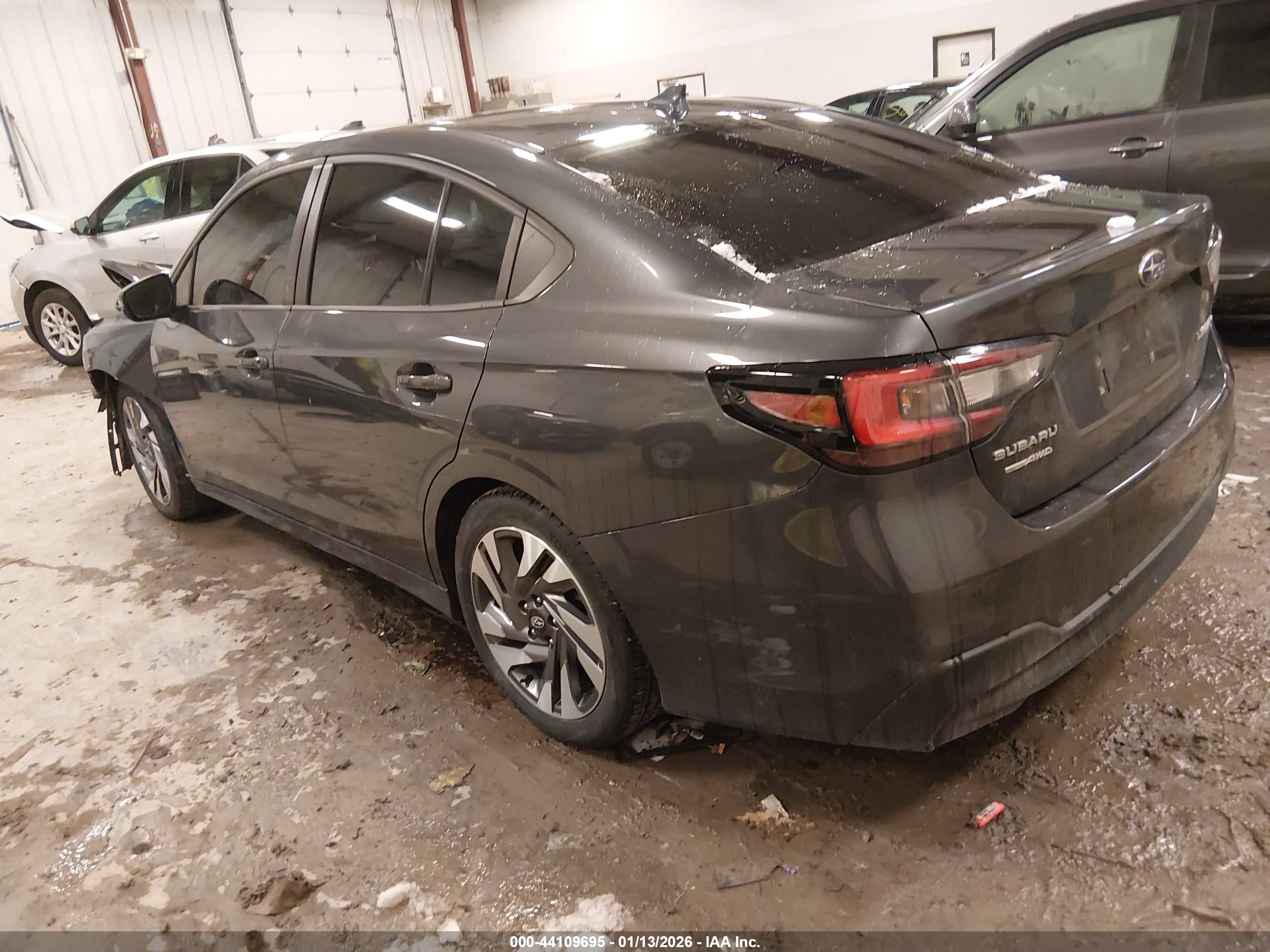 SUBARU LEGACY image 3