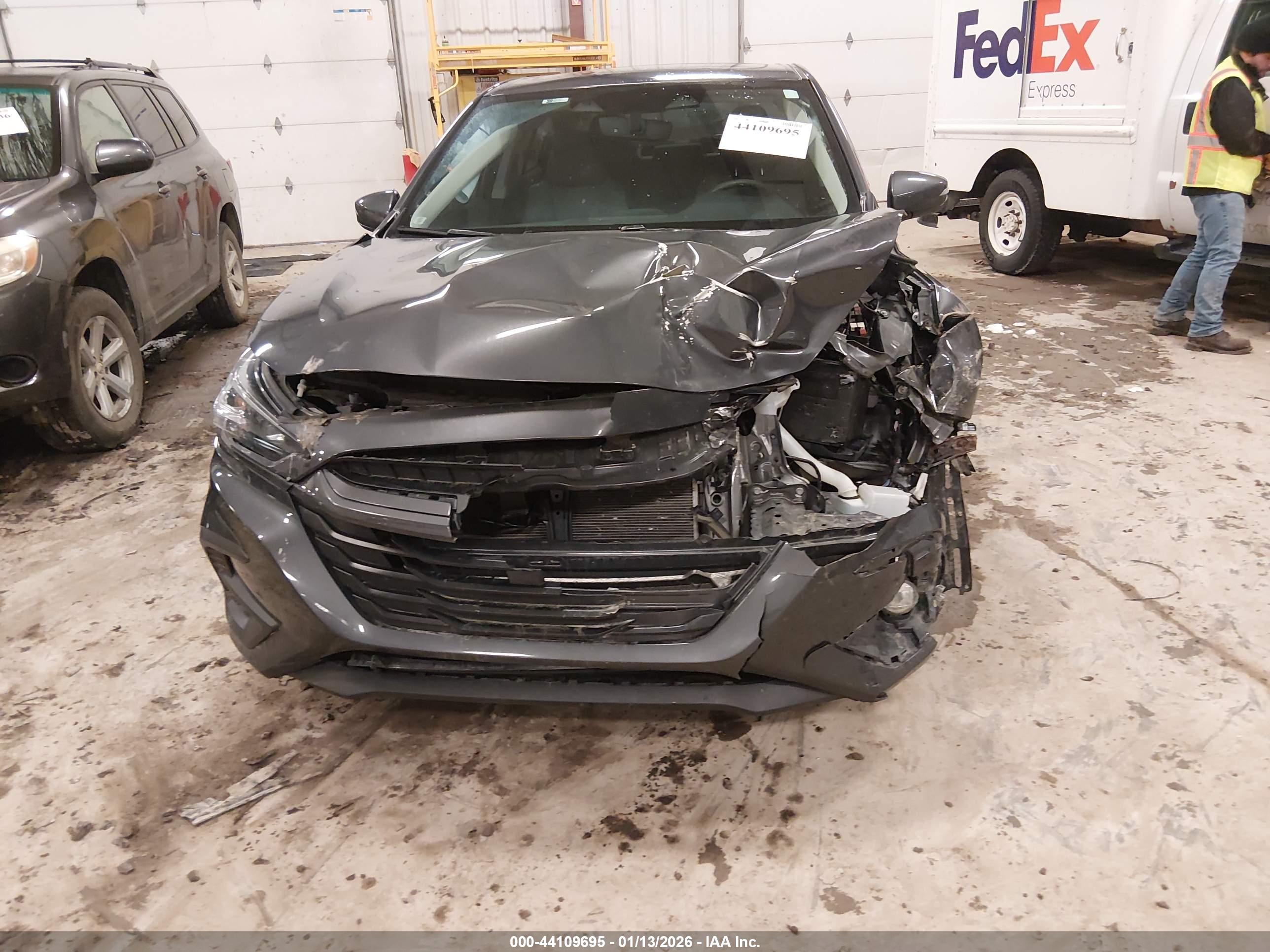 SUBARU LEGACY image 6