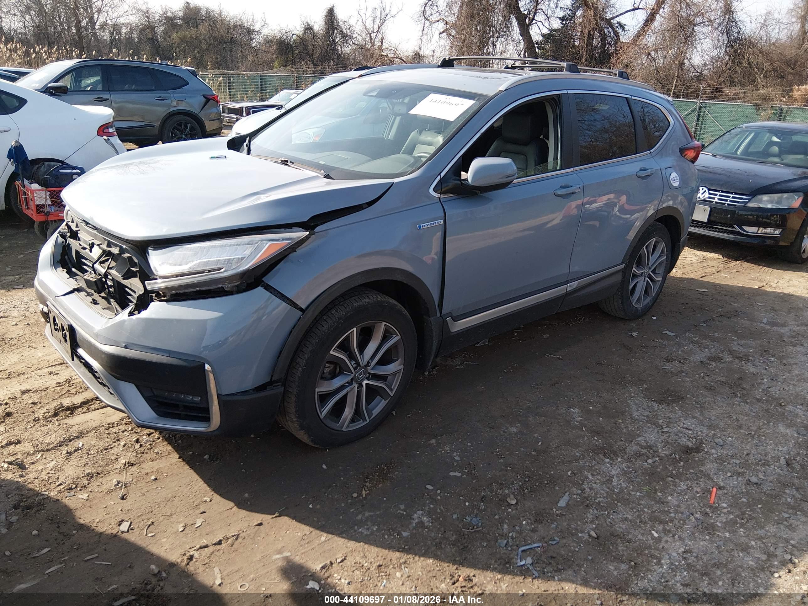 HONDA CR-V image 2
