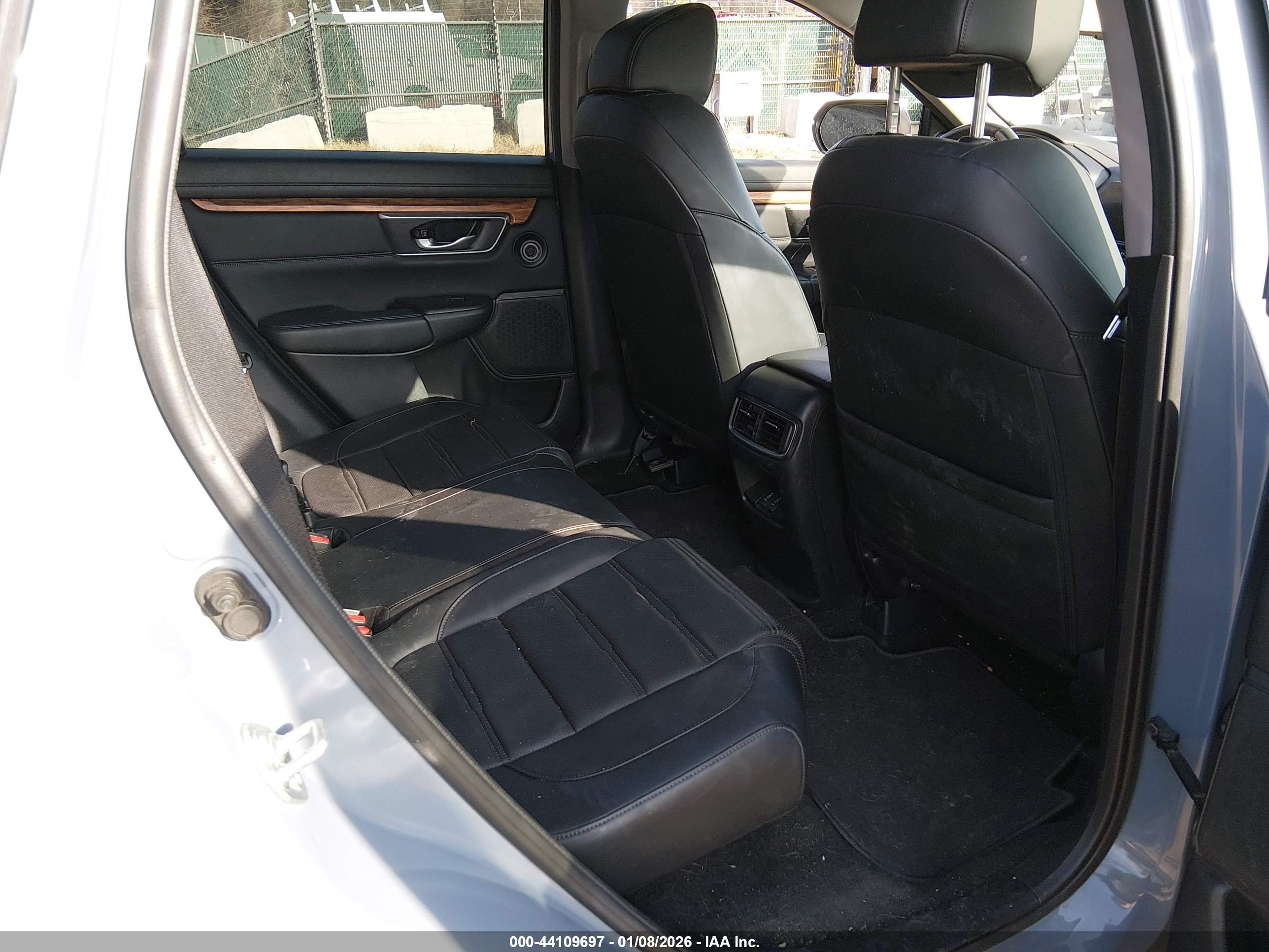 HONDA CR-V image 8