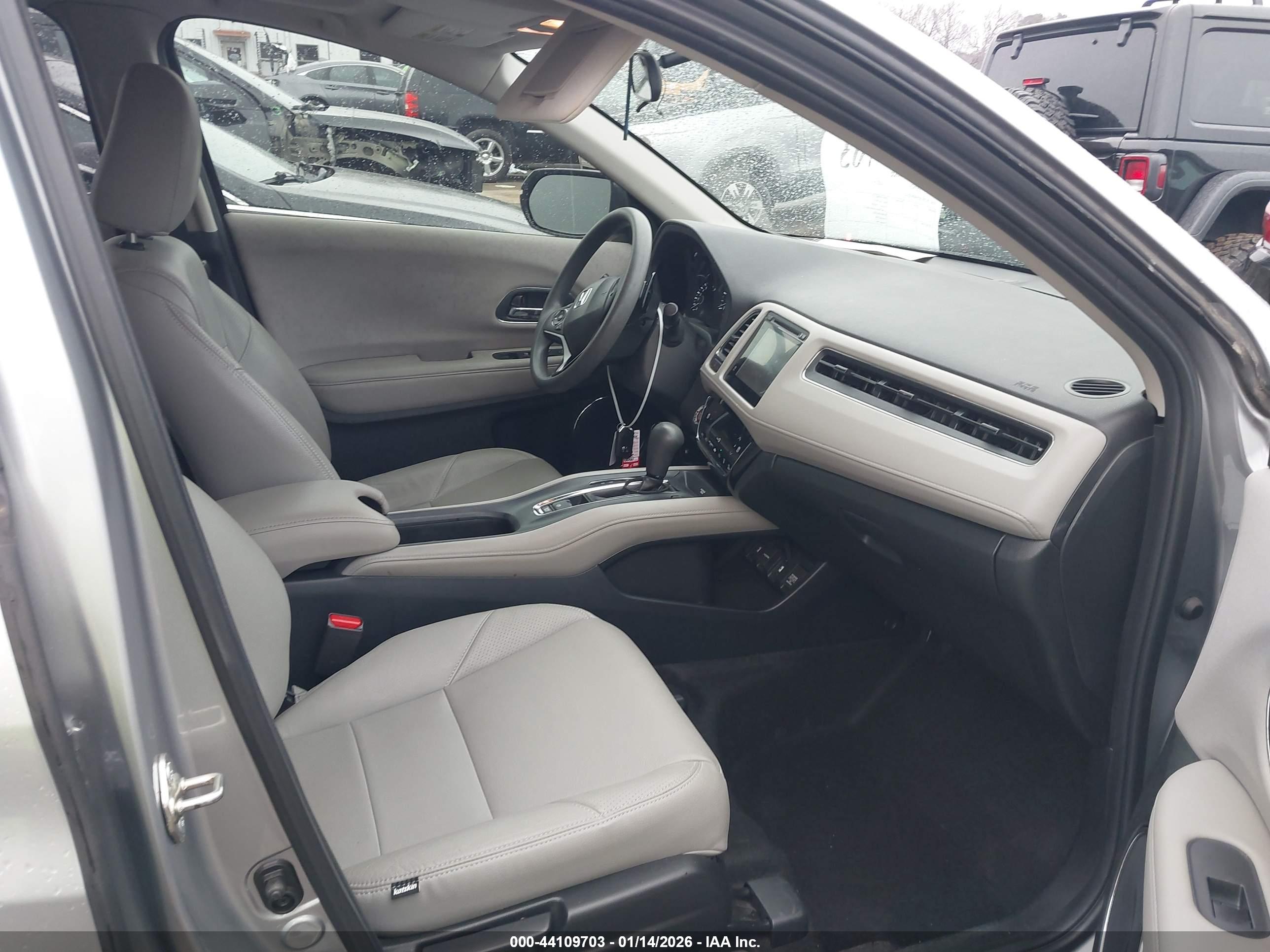 HONDA HR-V image 5