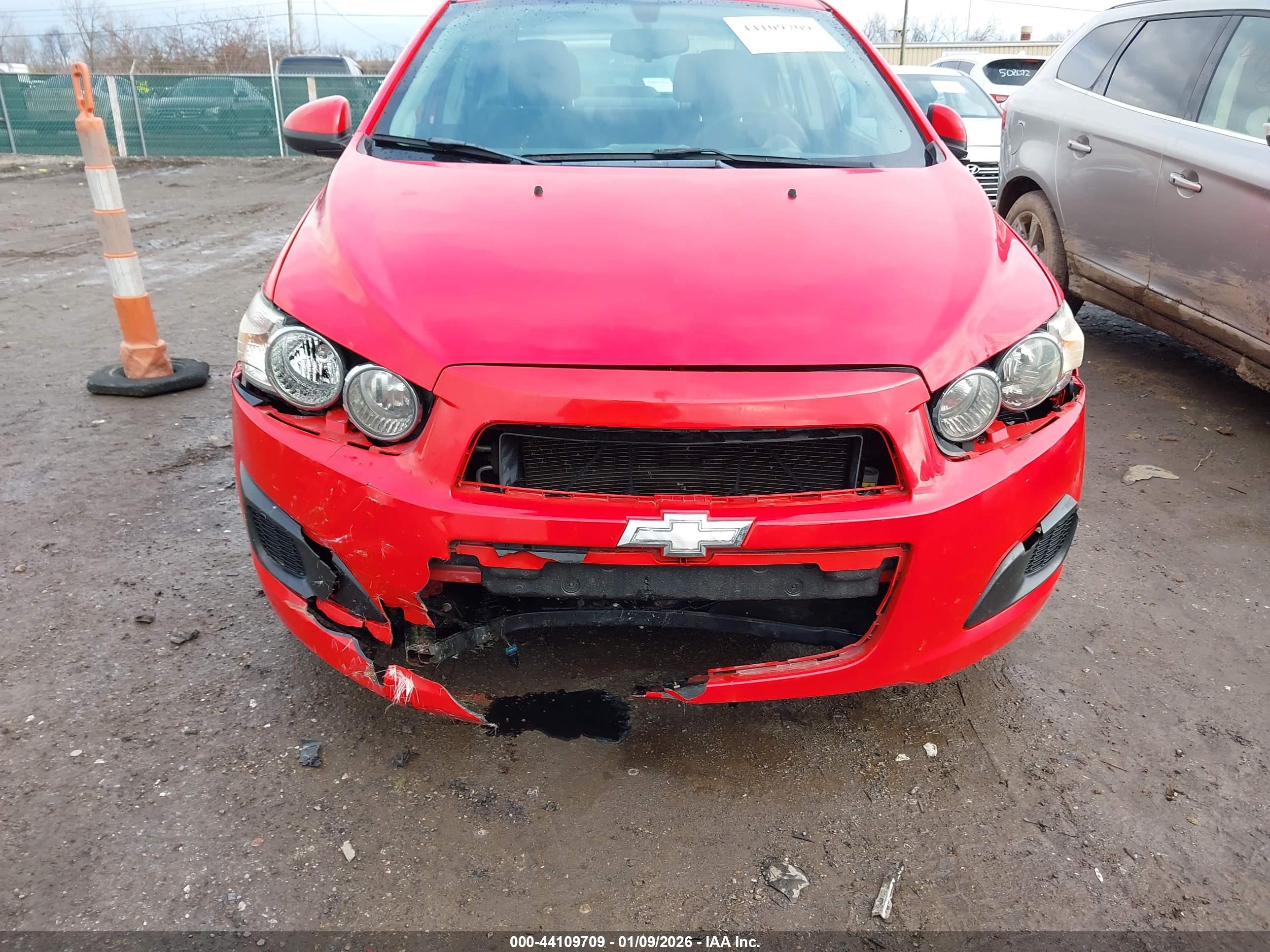 CHEVROLET SONIC image 6
