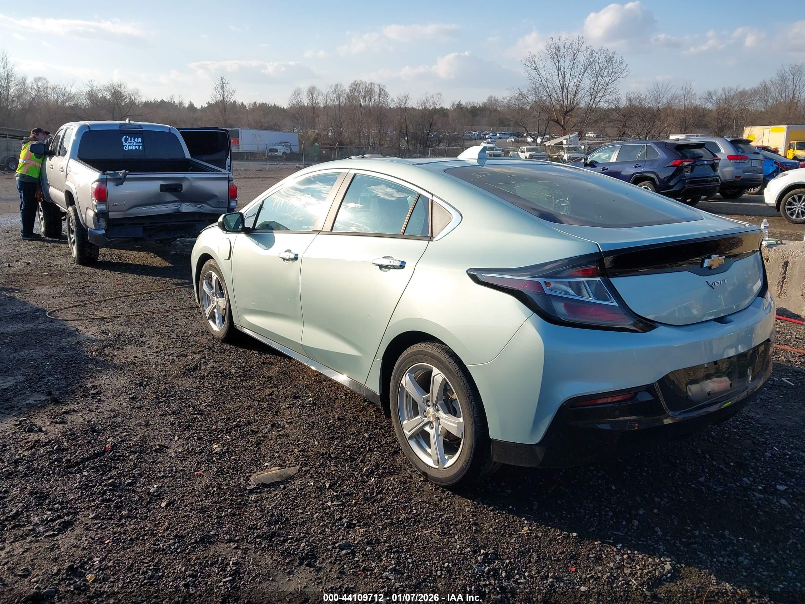 CHEVROLET VOLT image 3