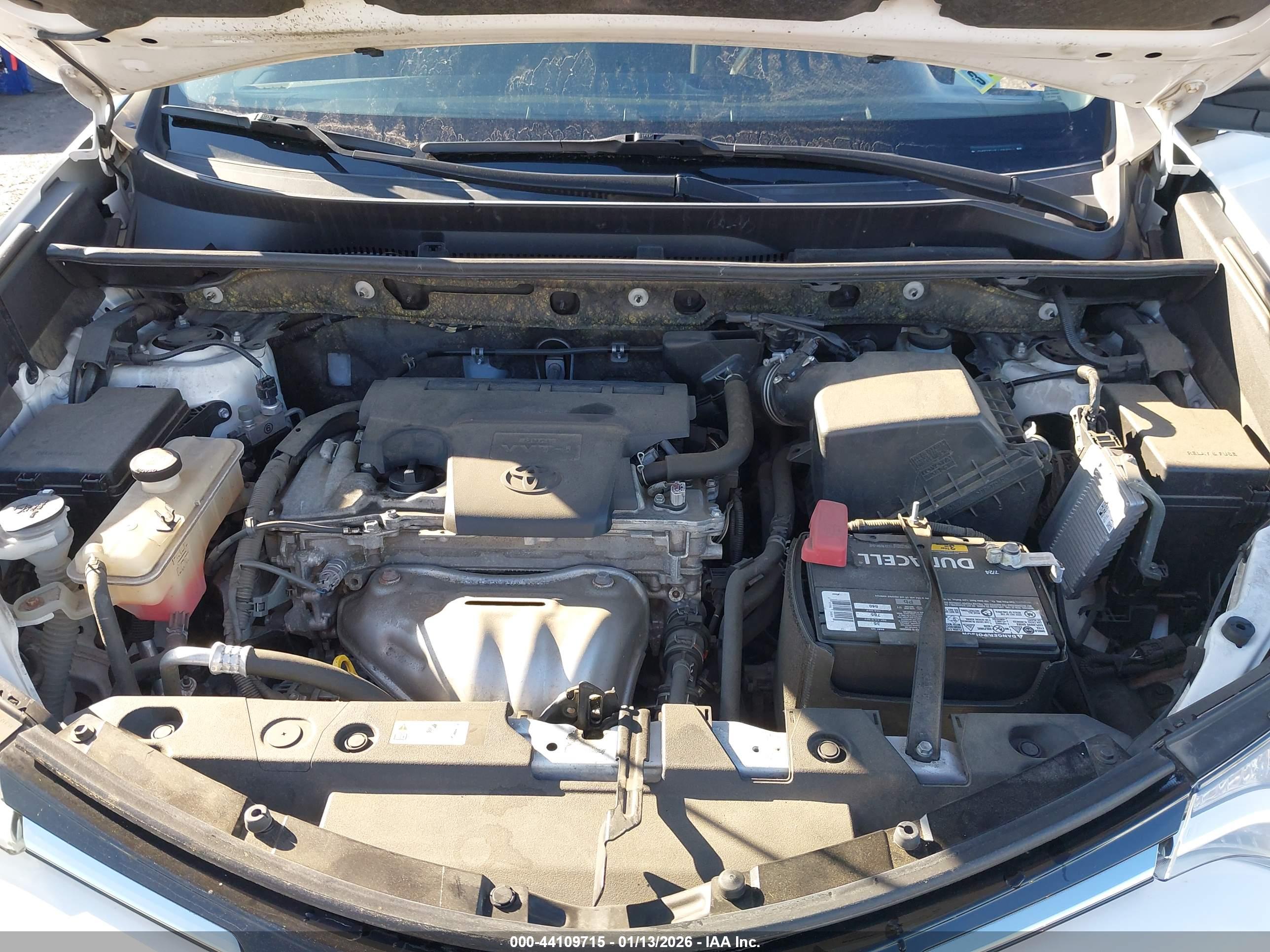 TOYOTA RAV4 image 10