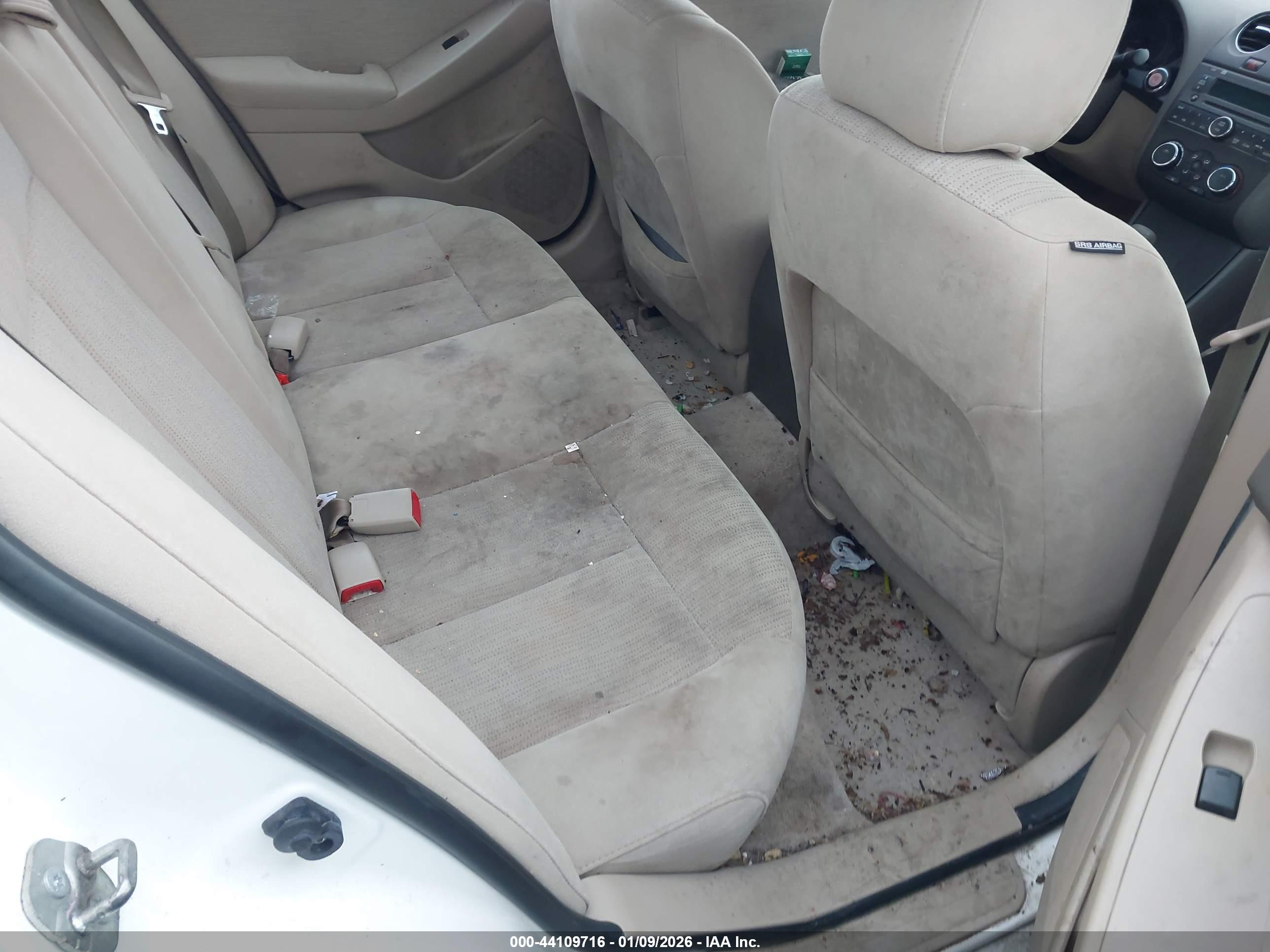 NISSAN ALTIMA image 8