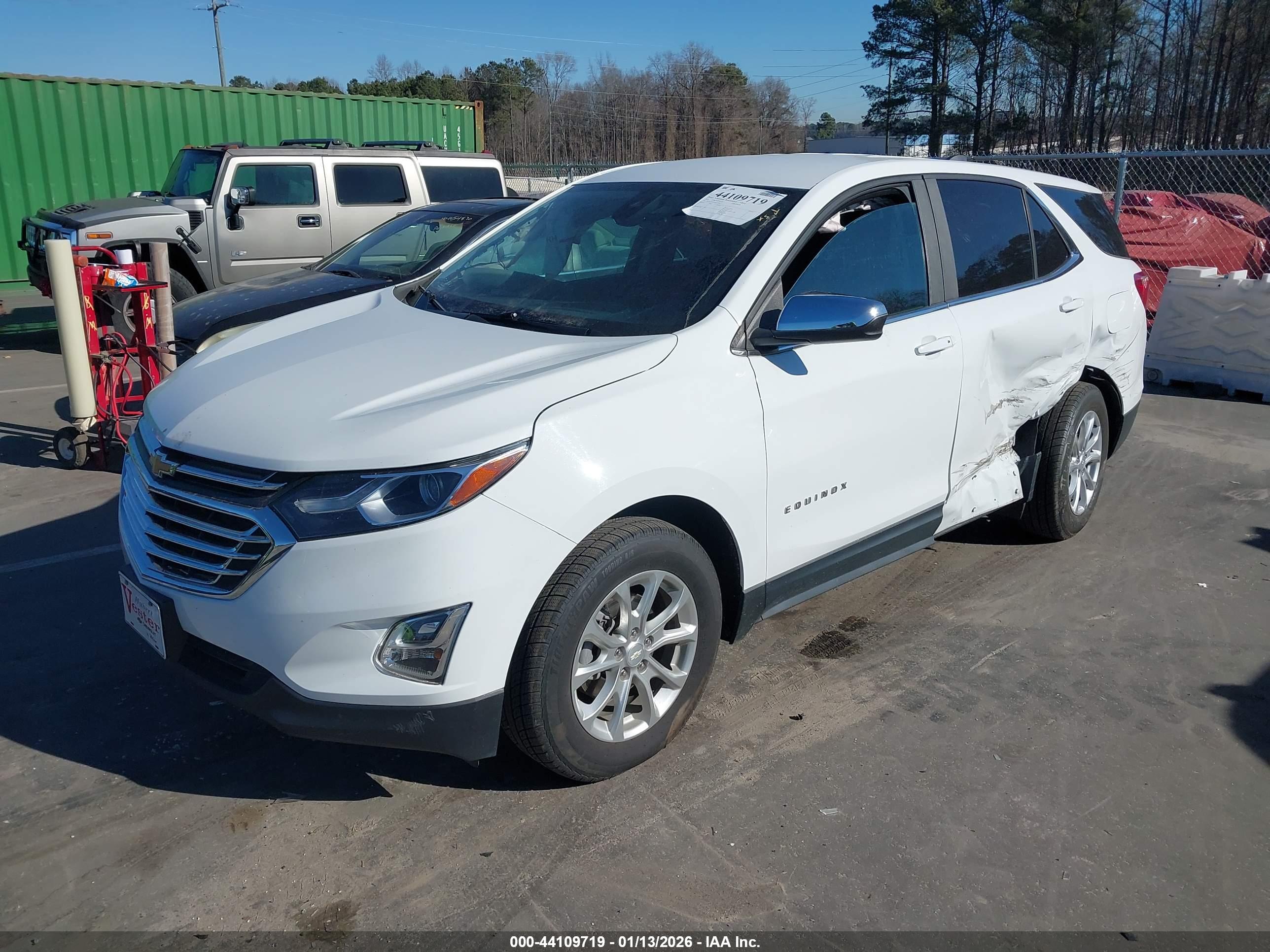 CHEVROLET EQUINOX image 2