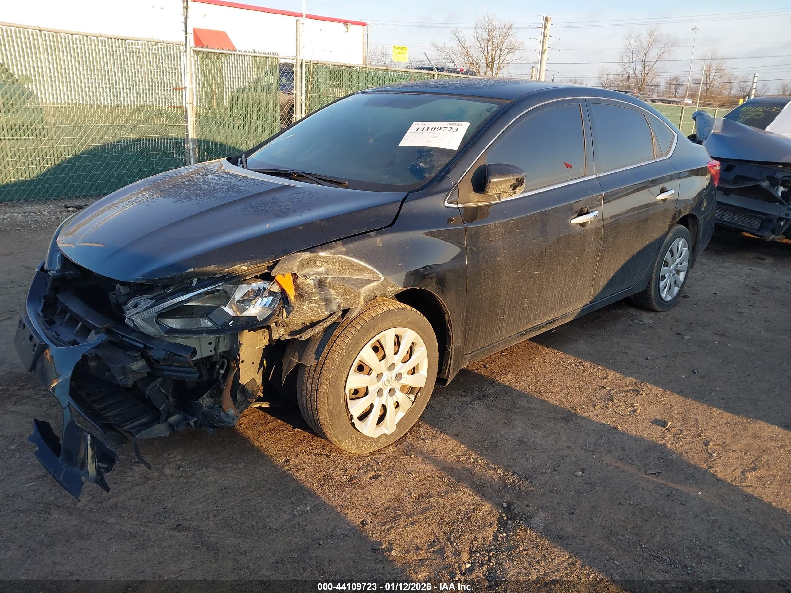 NISSAN SENTRA image 2