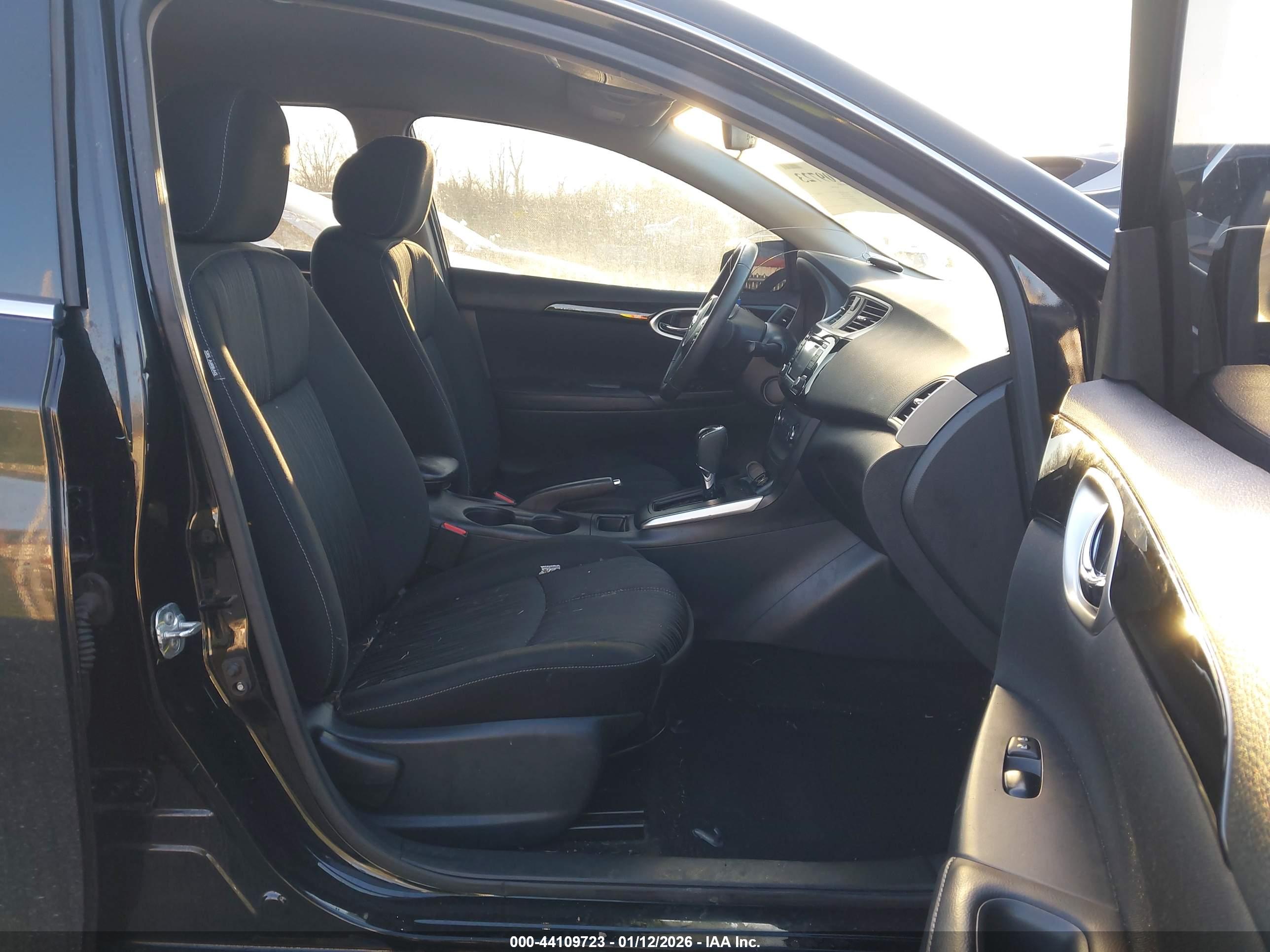 NISSAN SENTRA image 5