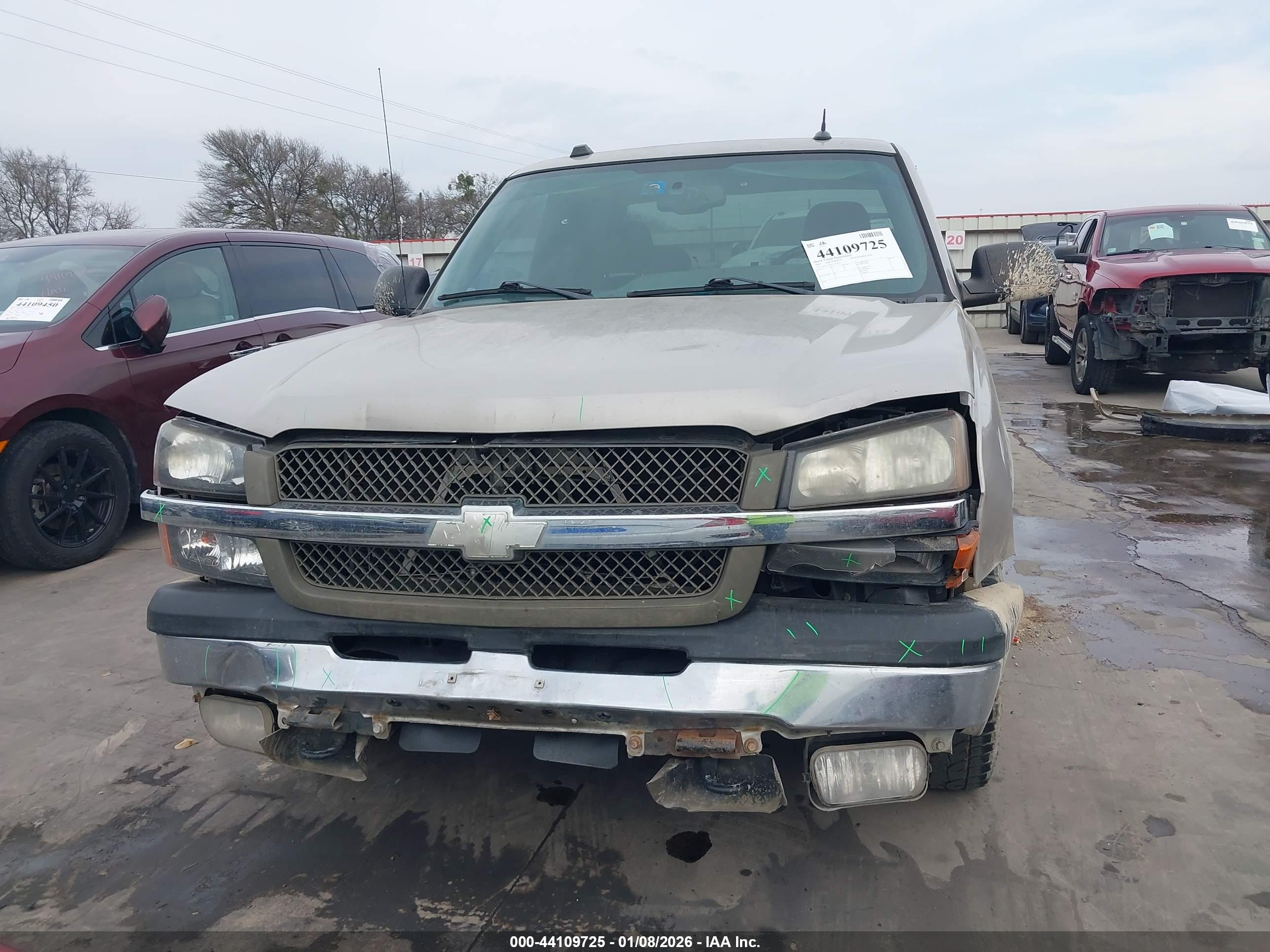 CHEVROLET SILVERADO image 6