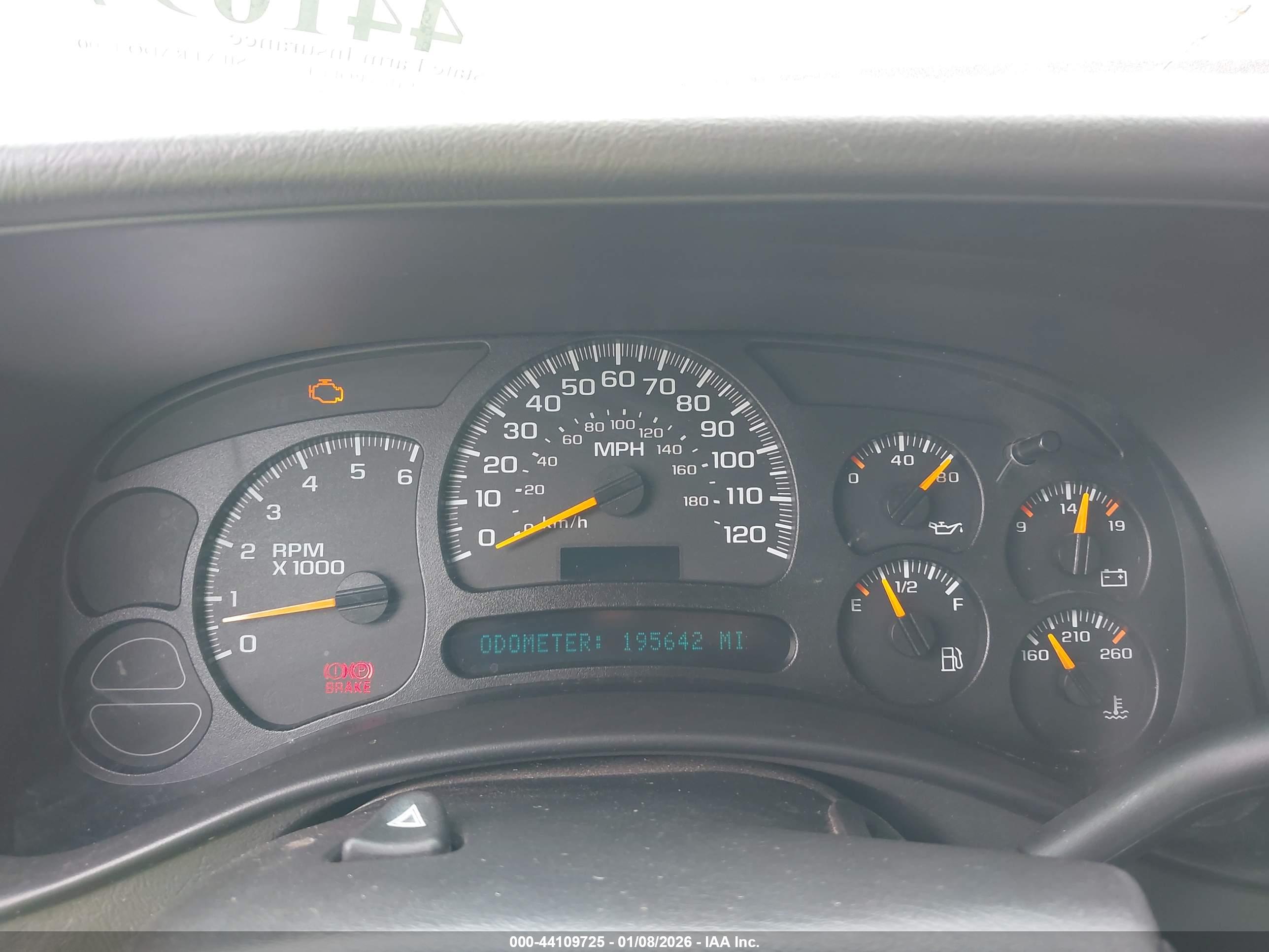 CHEVROLET SILVERADO image 7