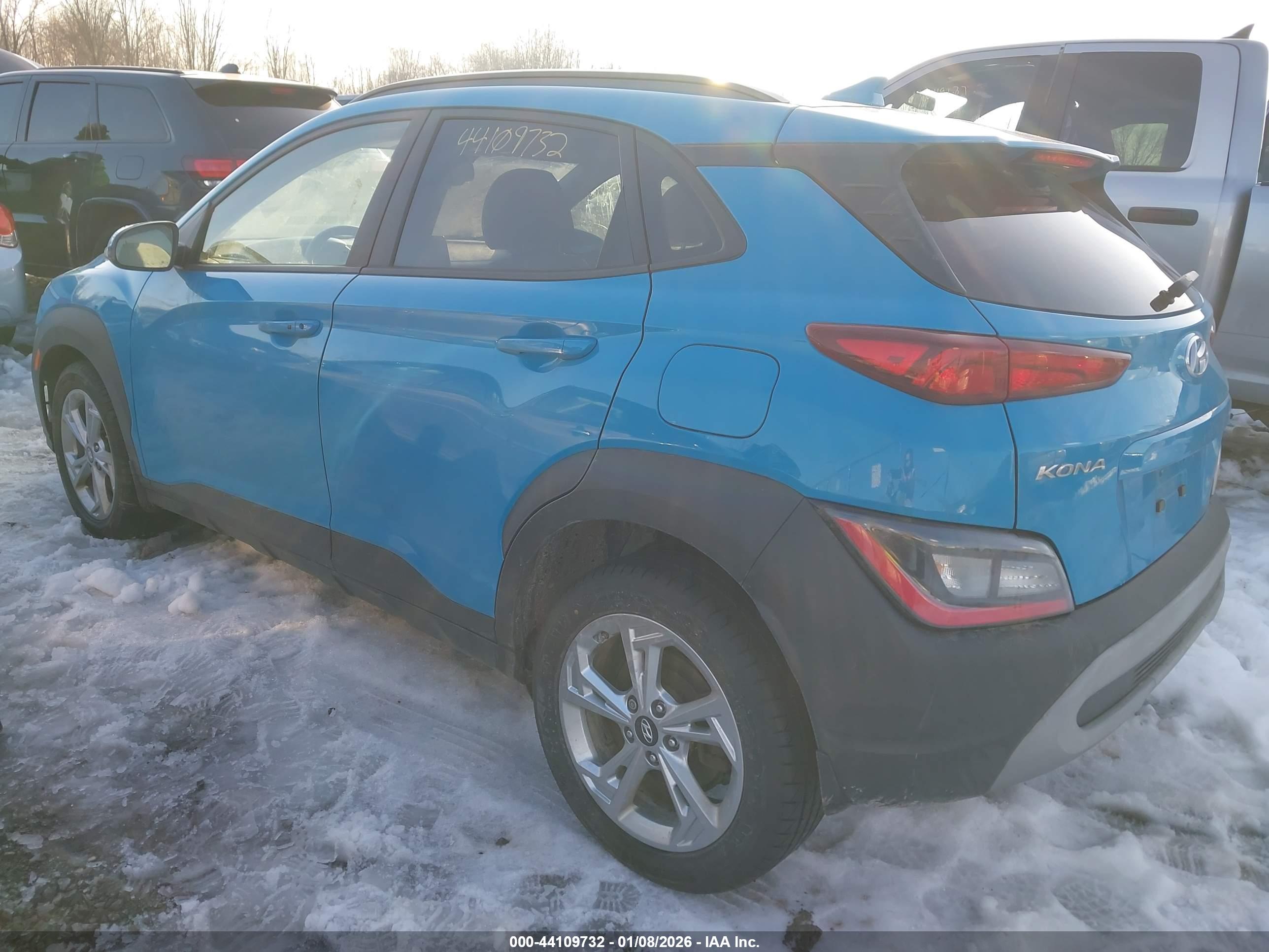 HYUNDAI KONA image 3