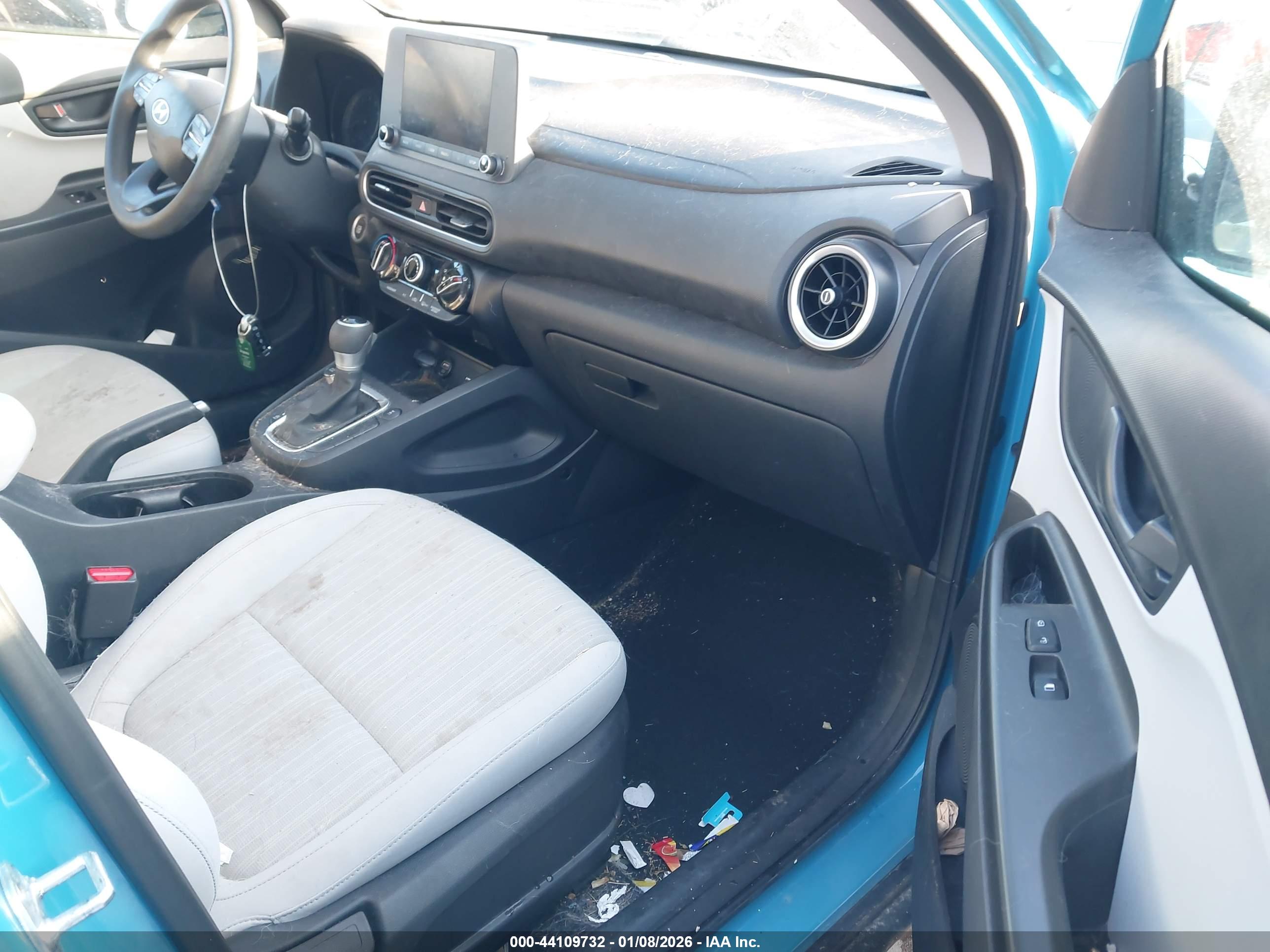HYUNDAI KONA image 5
