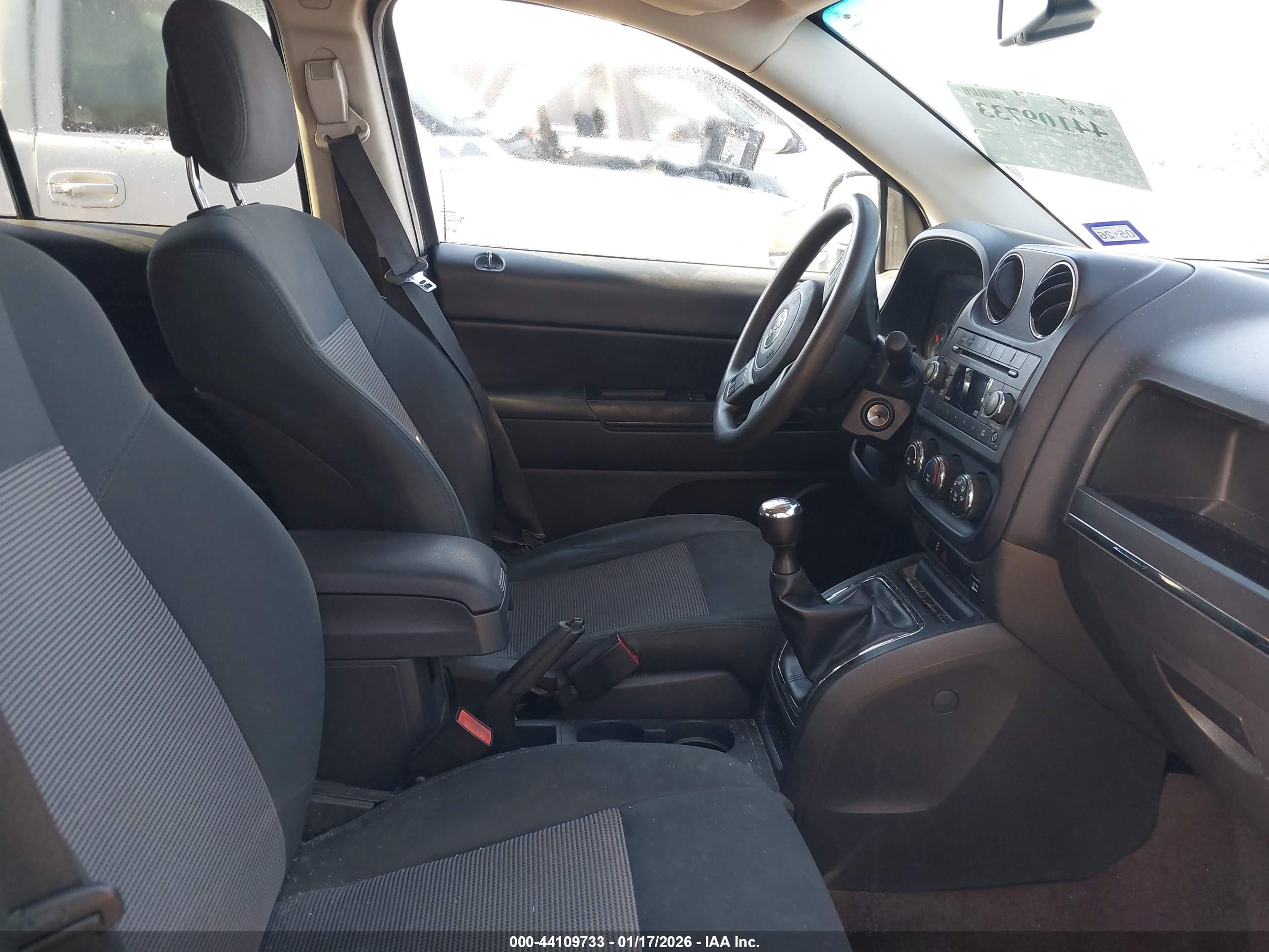 JEEP COMPASS image 5