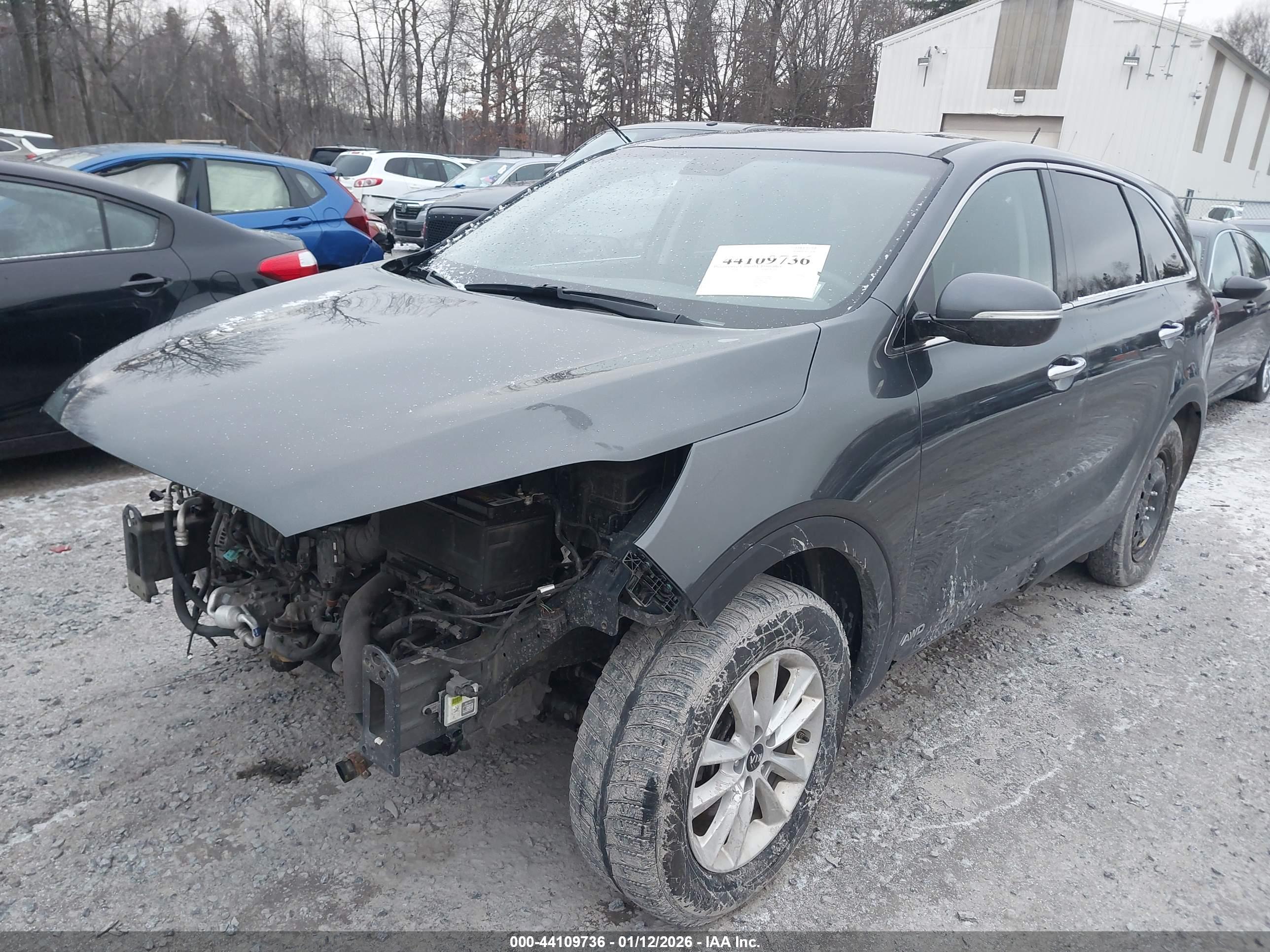 KIA SORENTO image 2