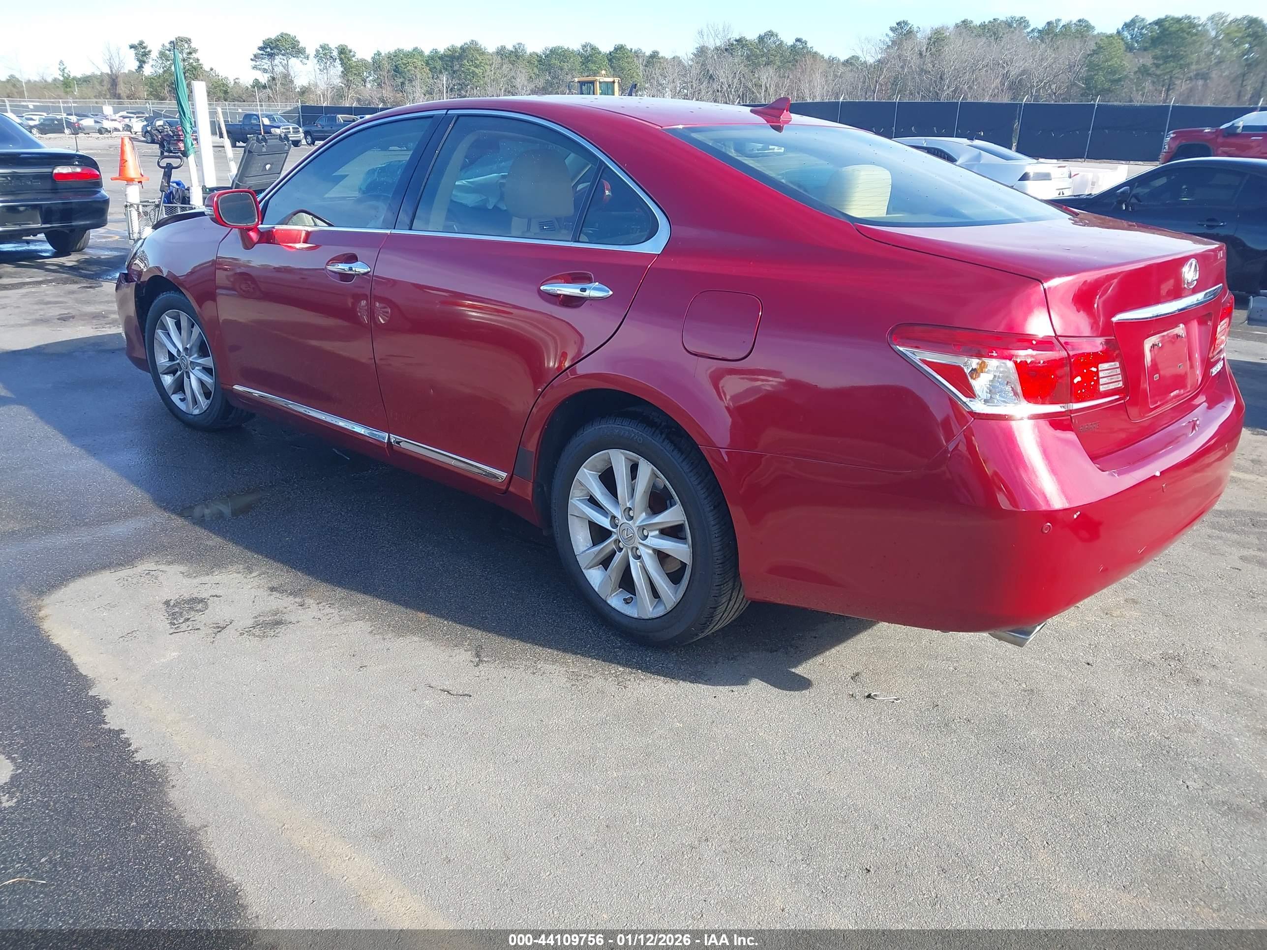 LEXUS ES image 3