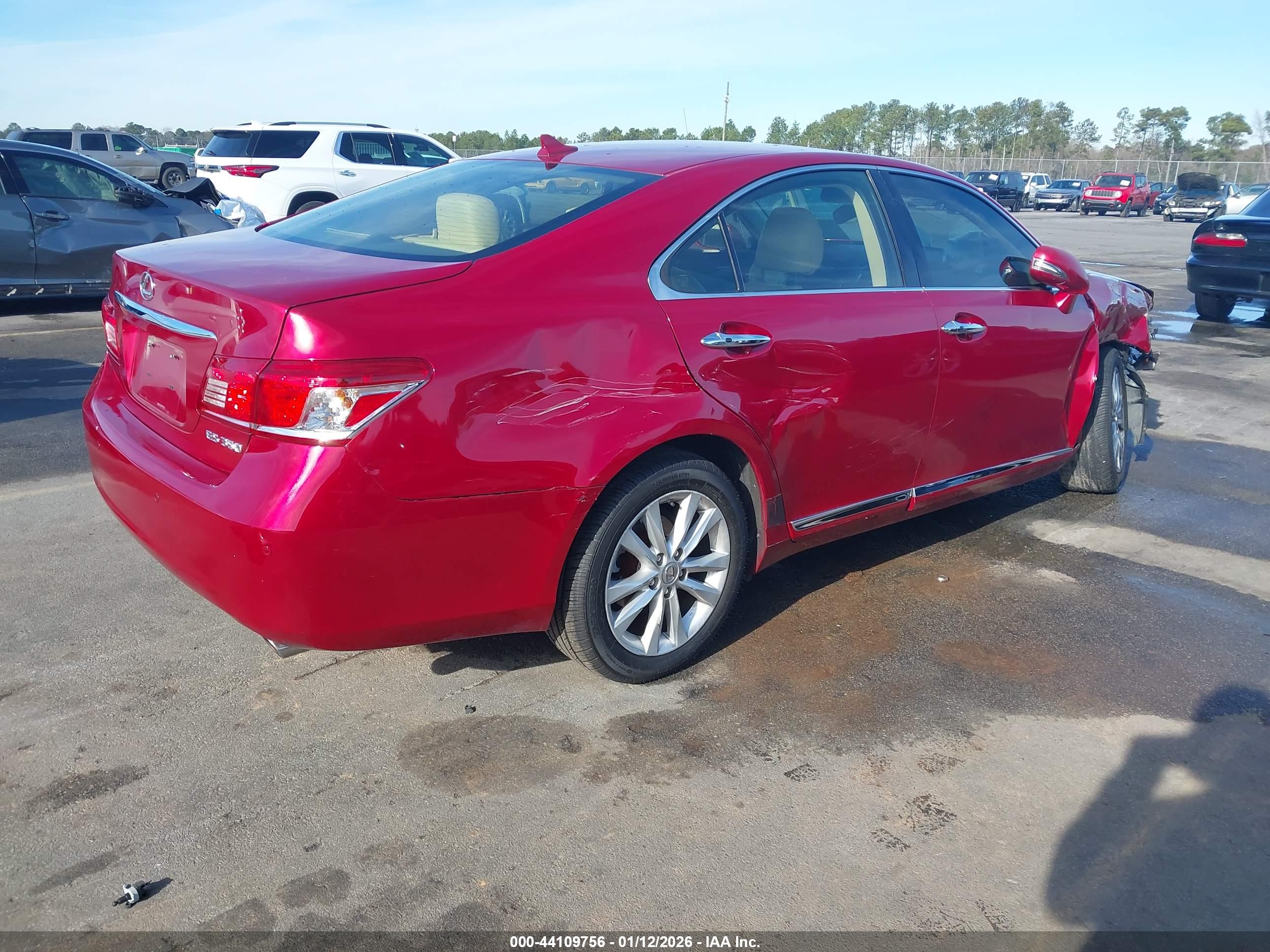 LEXUS ES image 4
