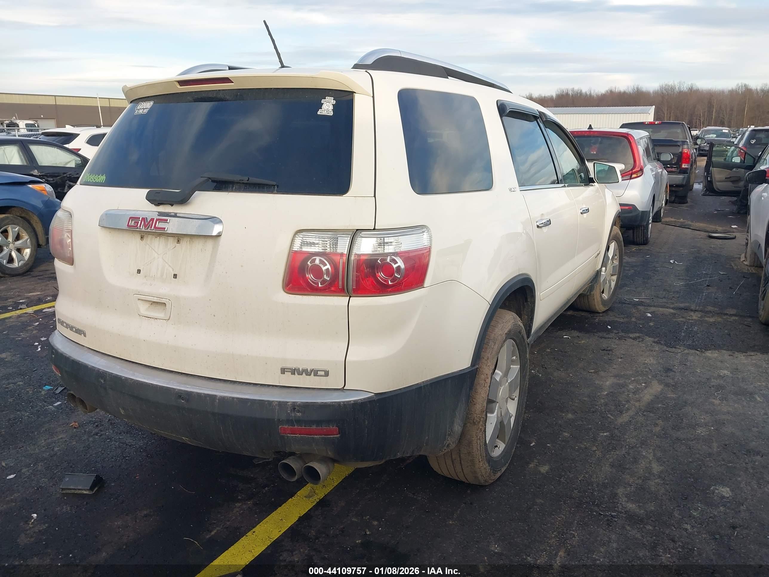GMC ACADIA image 4