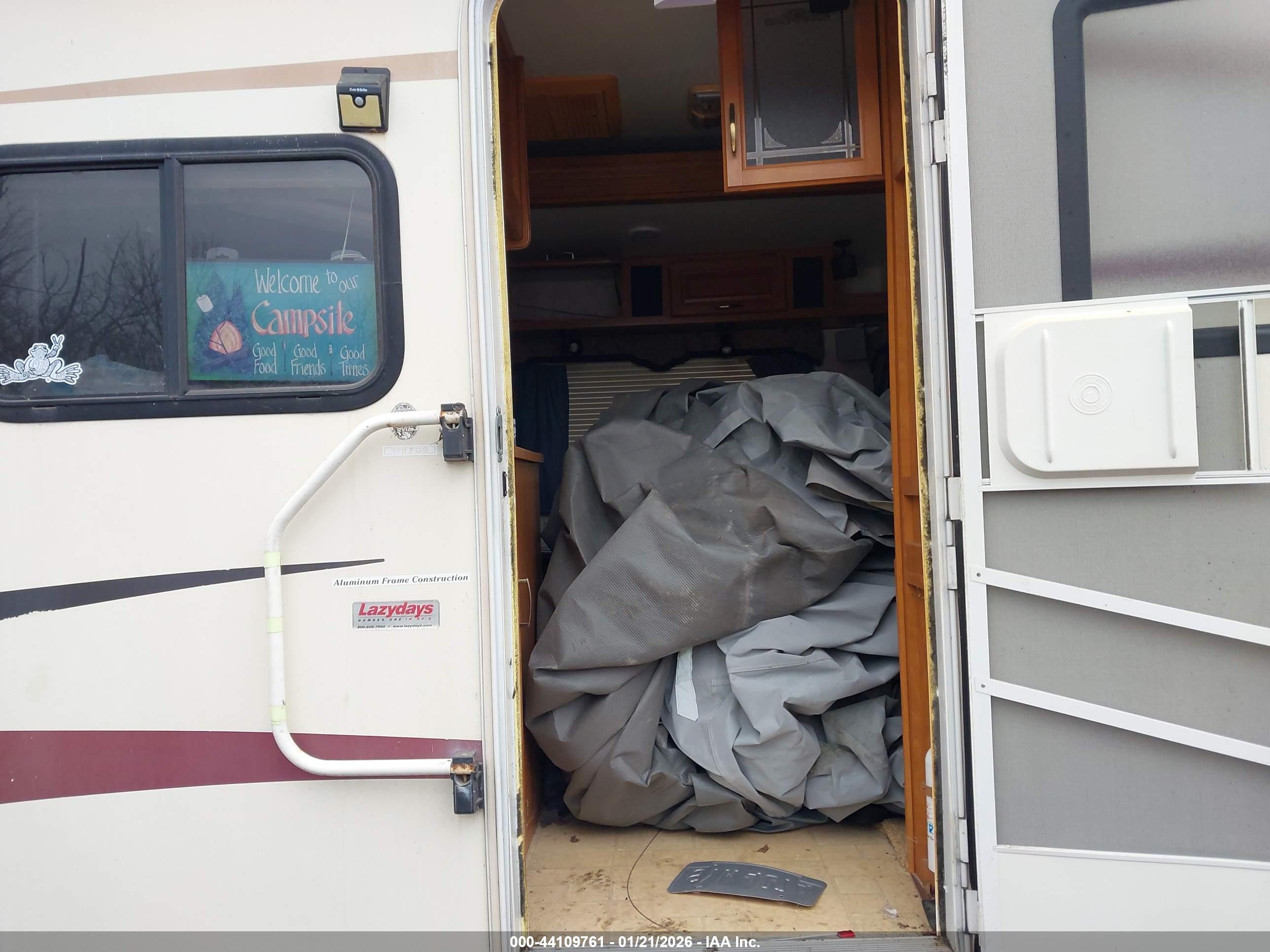 FLEETWOOD TRVL image 5