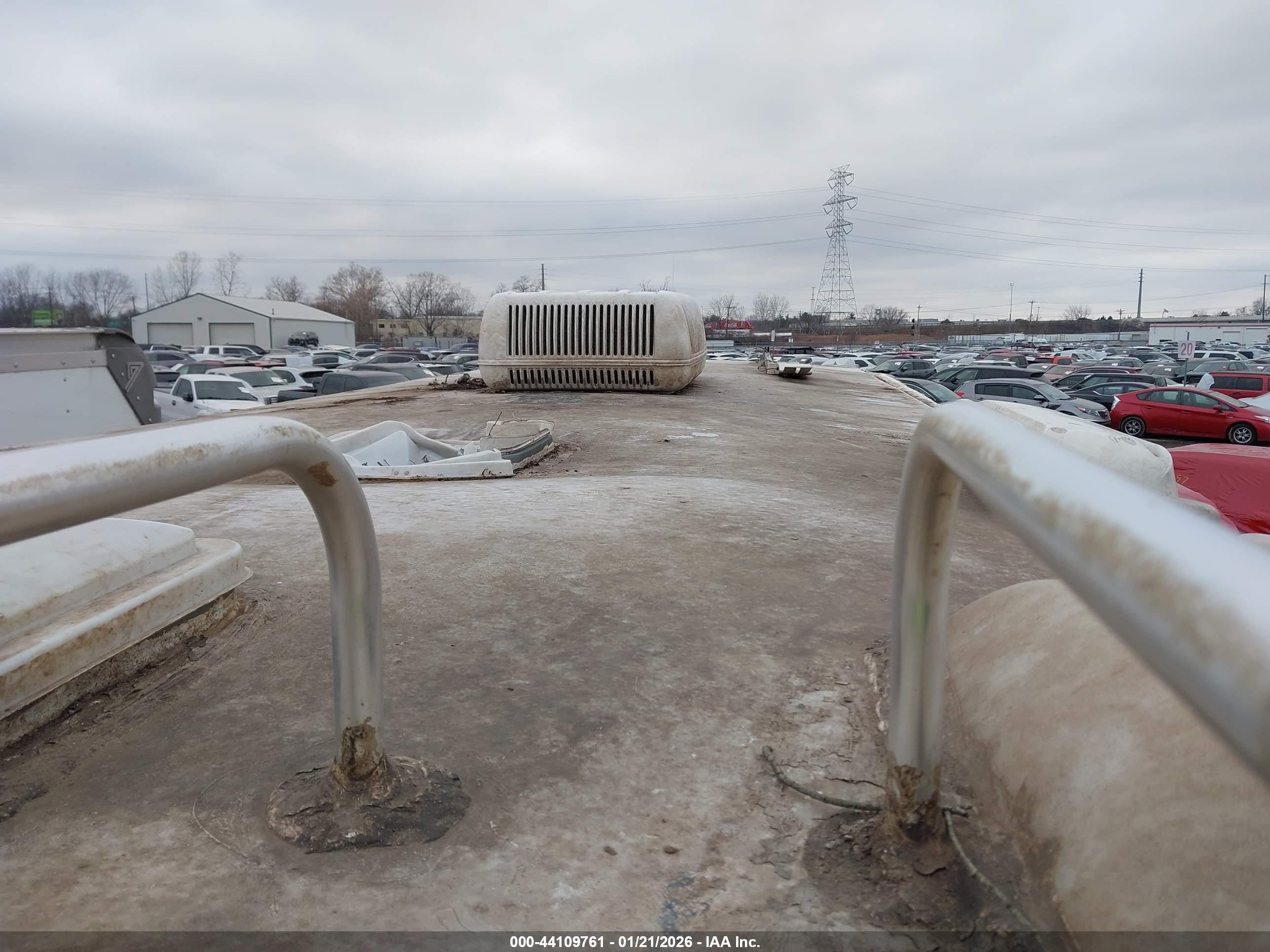 FLEETWOOD TRVL image 6