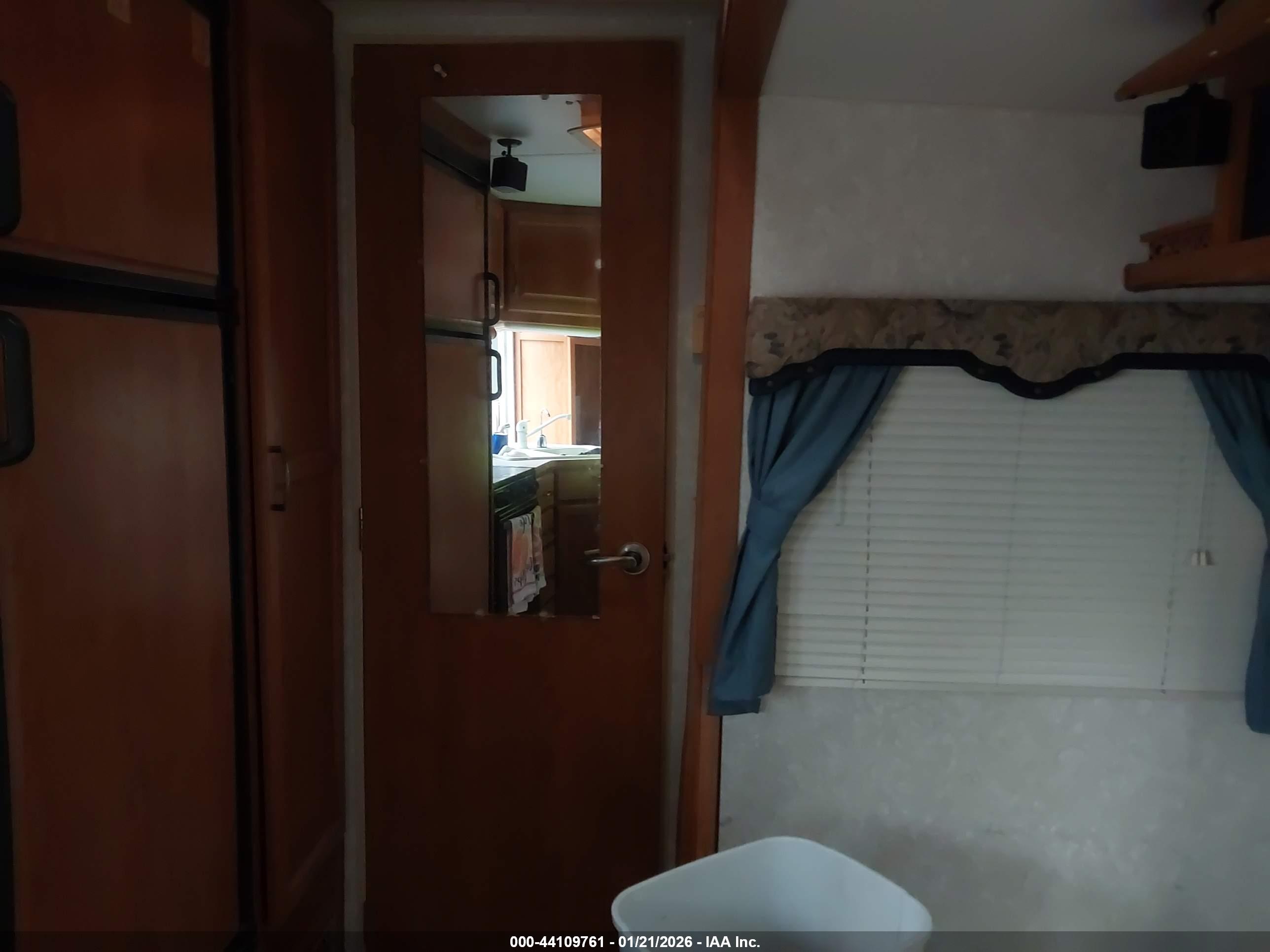 FLEETWOOD TRVL image 8