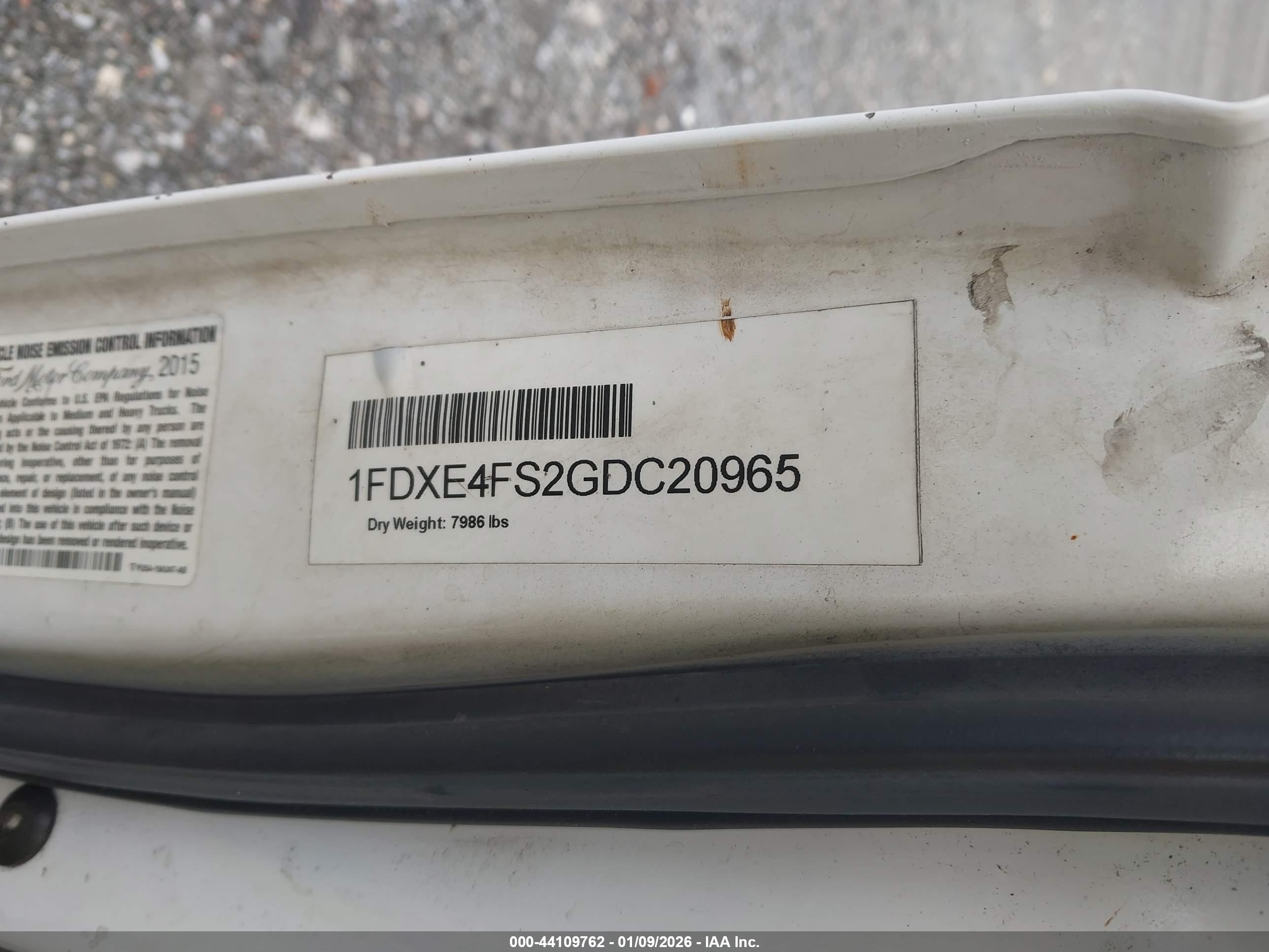 FORD E-450 image 9